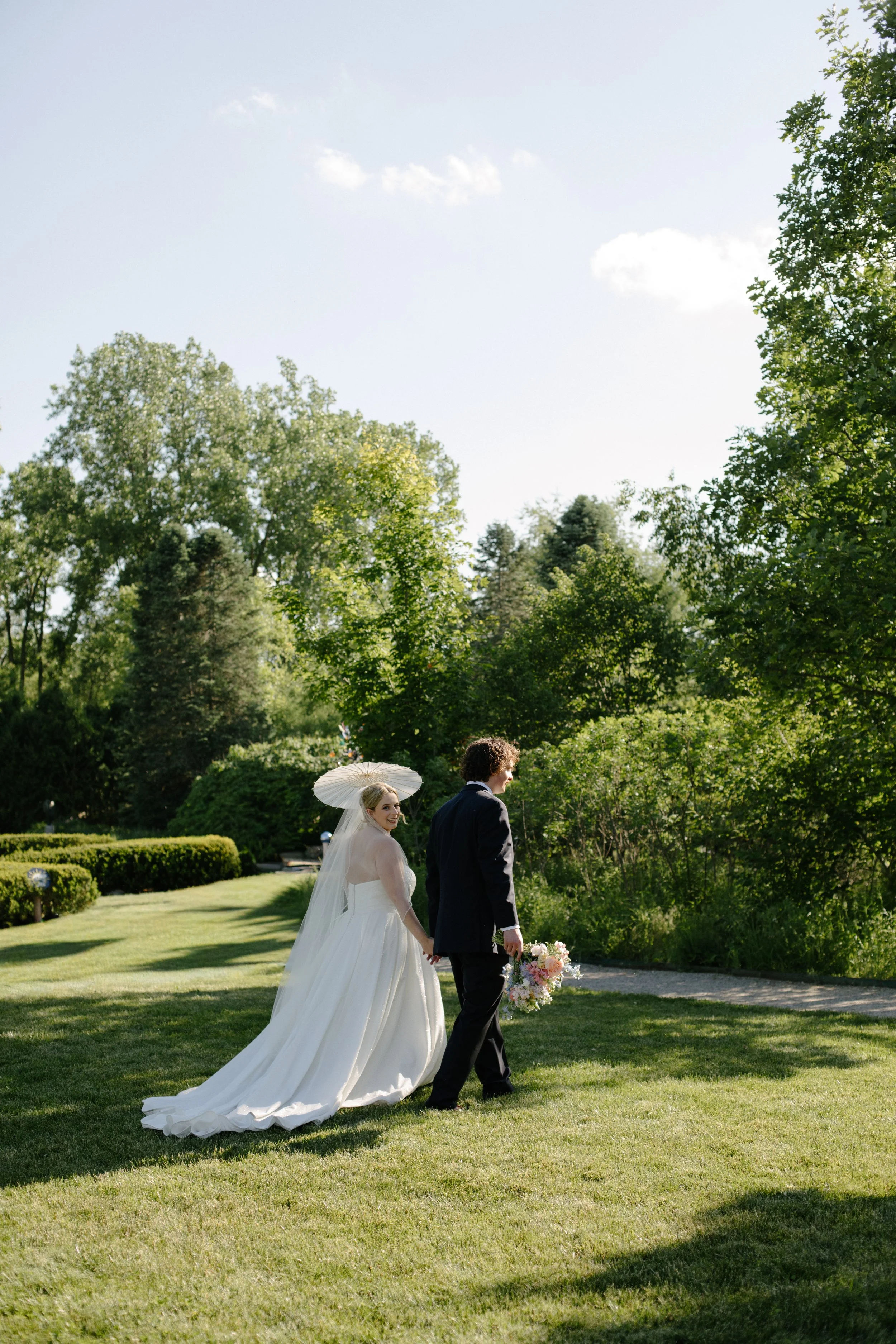 JessicaMax-ann-arbor-wedding-photographer-matthaei-garden-kensington-hotel-wedding-176.jpg