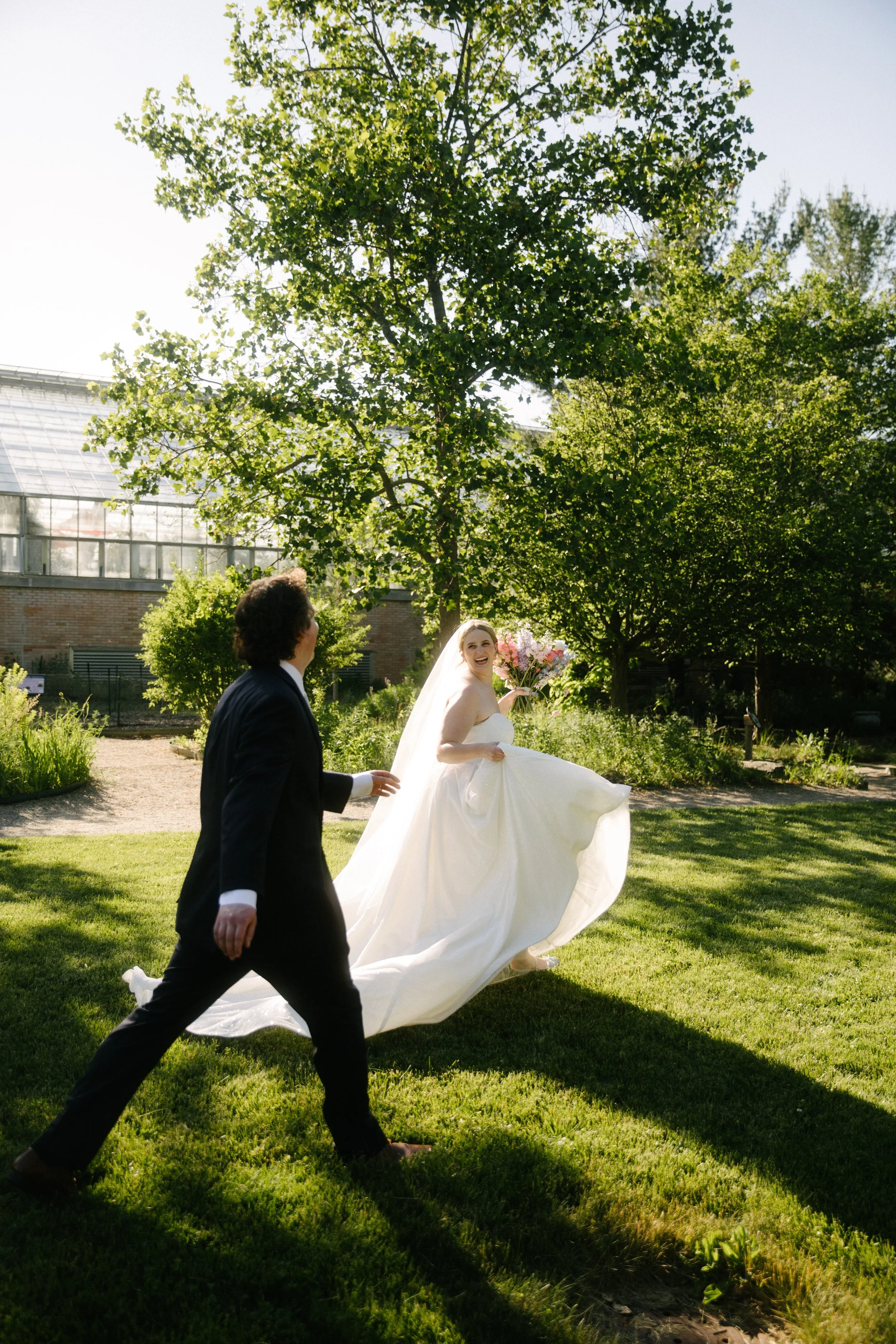 JessicaMax-ann-arbor-wedding-photographer-matthaei-garden-kensington-hotel-wedding-188.jpg