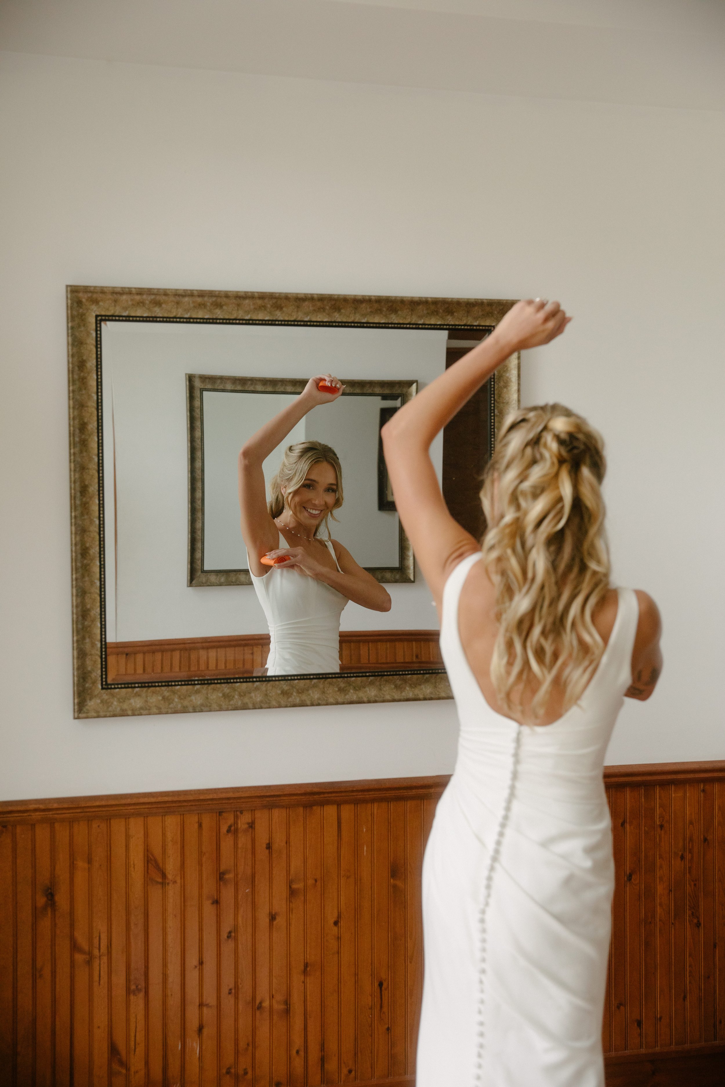 JessicaMax-west-michigan-wedding-photographer-ludington-trillium-creek-wedding-24.jpg