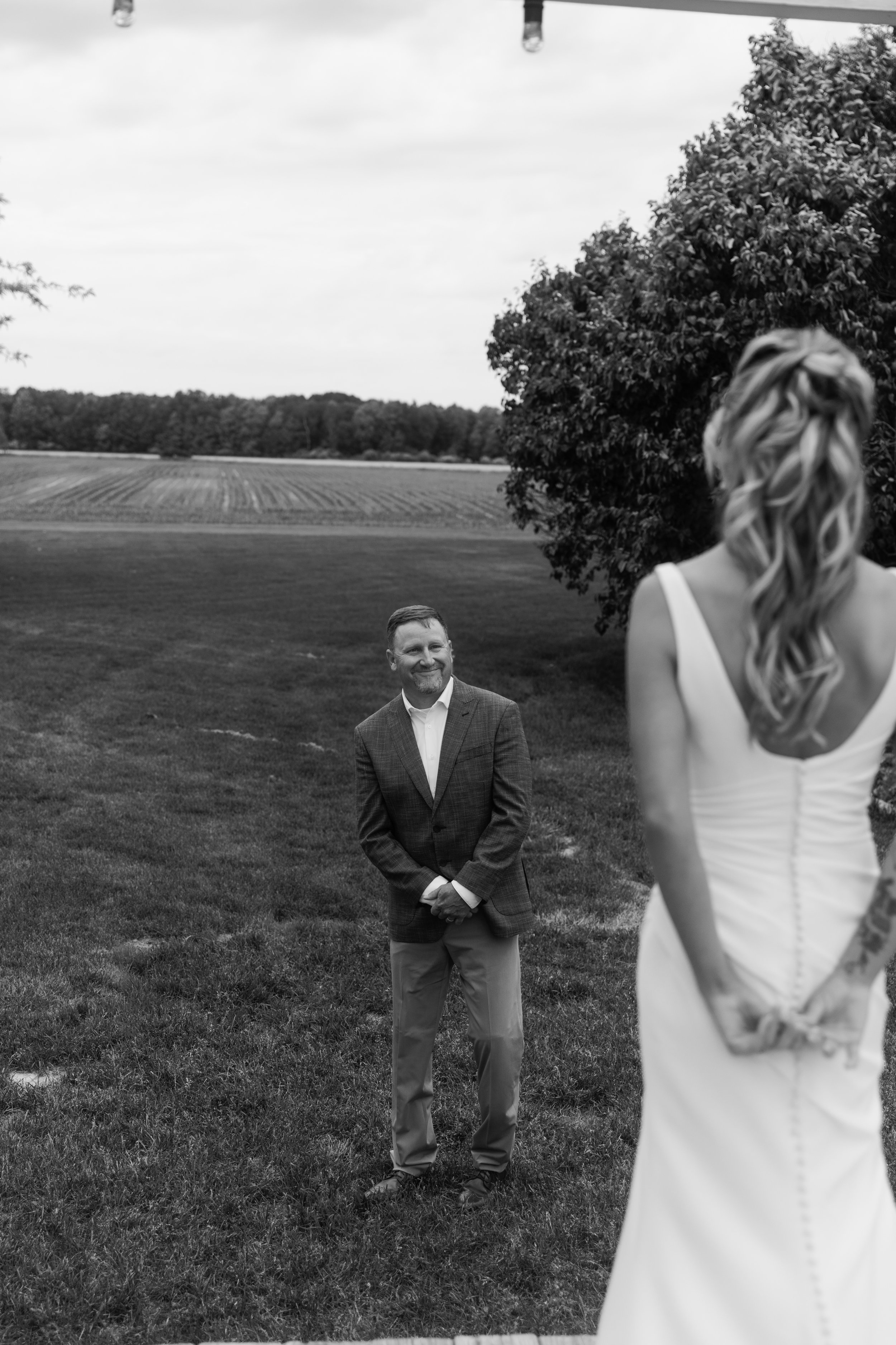JessicaMax-west-michigan-wedding-photographer-ludington-trillium-creek-wedding-25.jpg