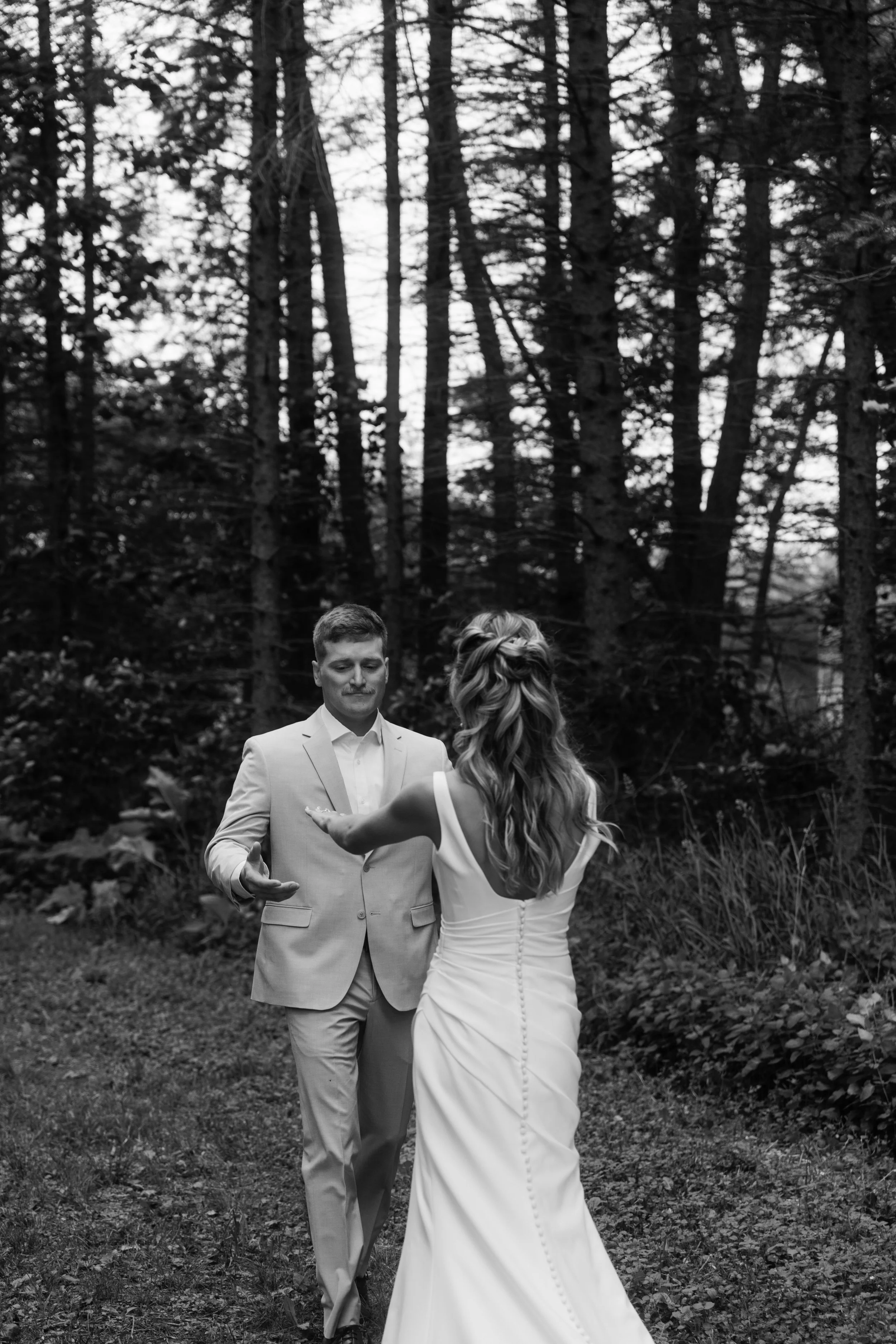 JessicaMax-west-michigan-wedding-photographer-ludington-trillium-creek-wedding-28.jpg