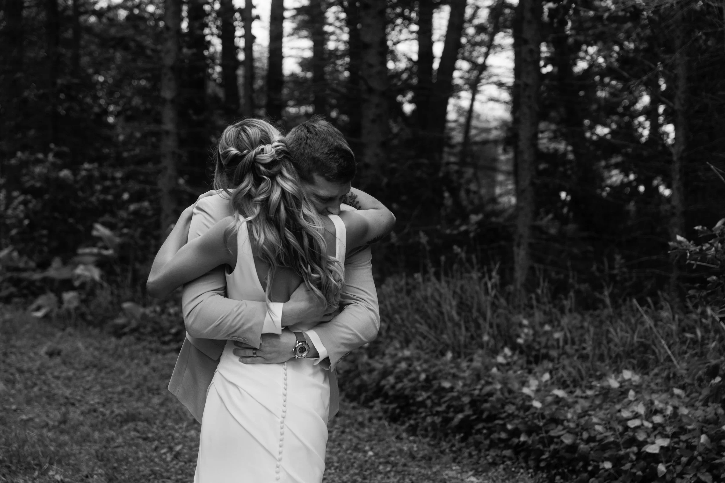 JessicaMax-west-michigan-wedding-photographer-ludington-trillium-creek-wedding-30.jpg