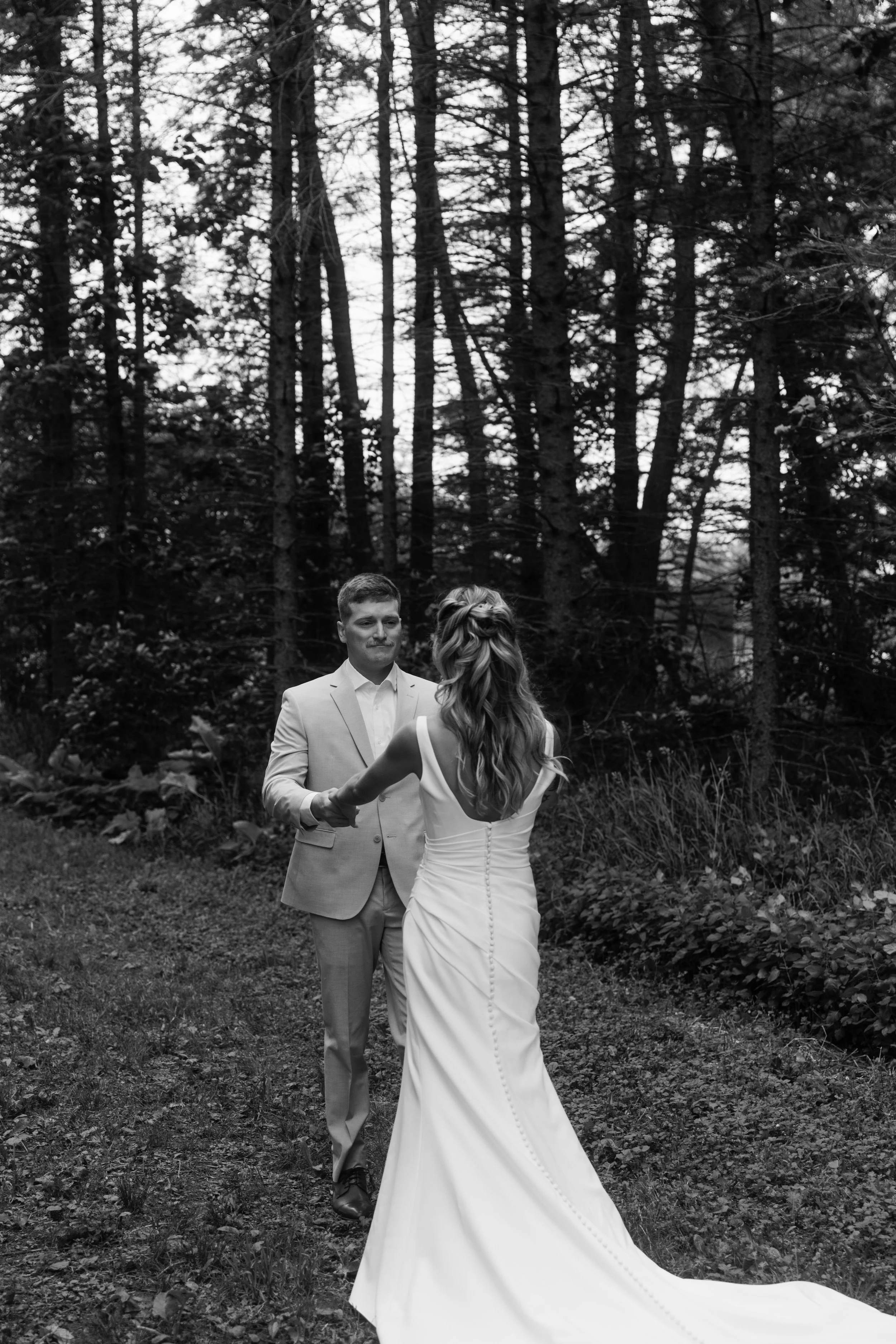 JessicaMax-west-michigan-wedding-photographer-ludington-trillium-creek-wedding-29.jpg