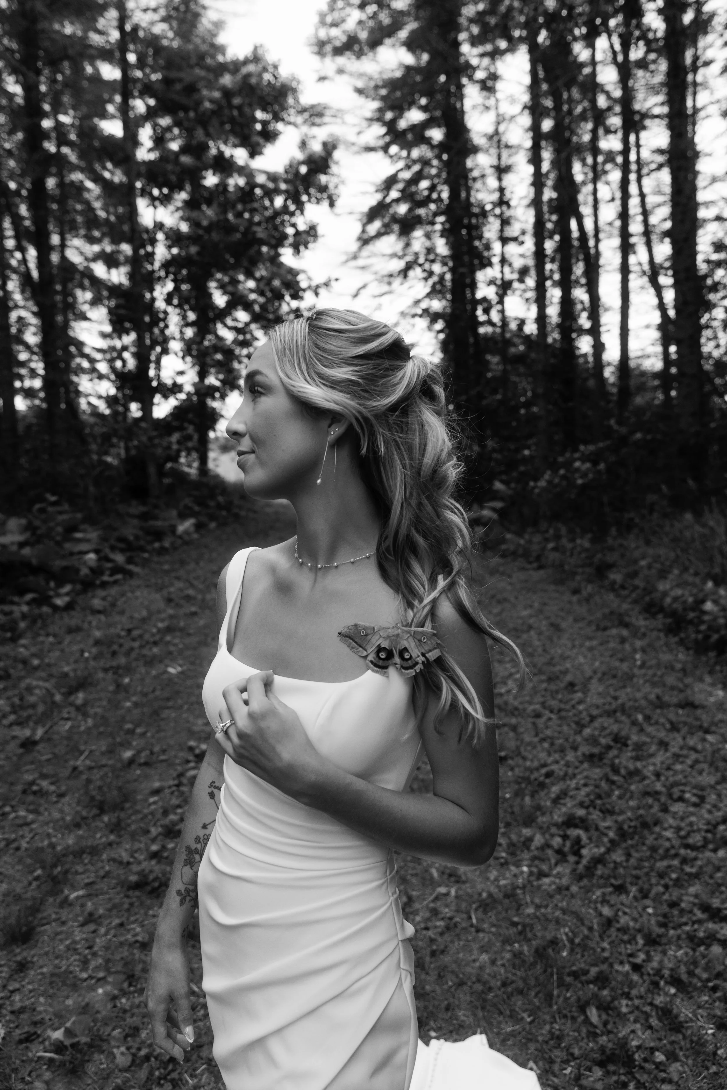 JessicaMax-west-michigan-wedding-photographer-ludington-trillium-creek-wedding-42.jpg
