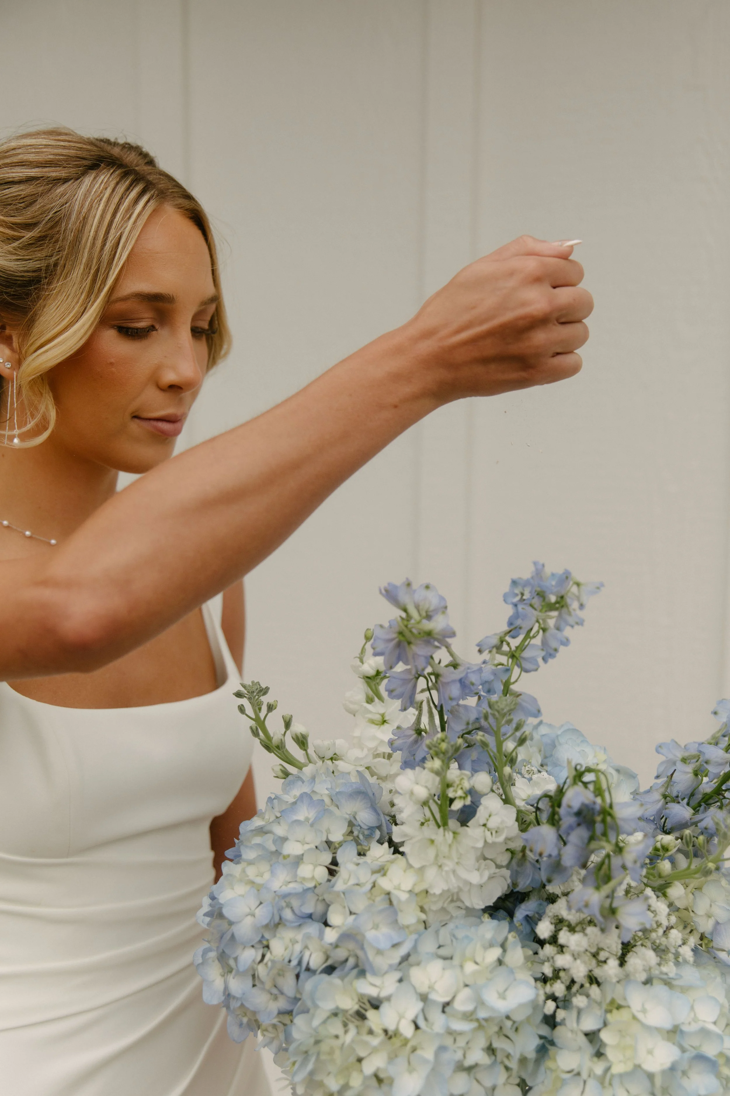 JessicaMax-west-michigan-wedding-photographer-ludington-trillium-creek-wedding-50.jpg