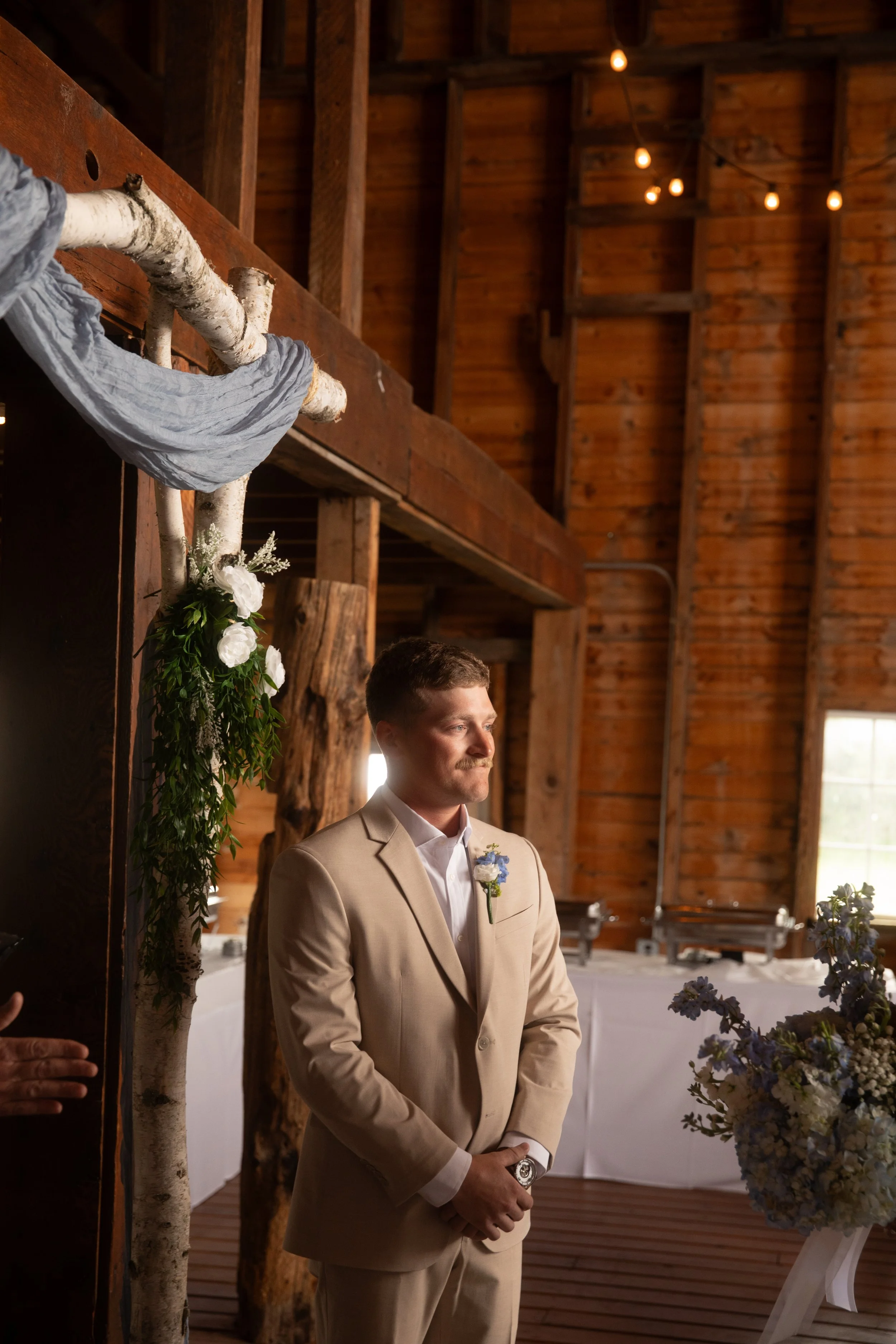 JessicaMax-west-michigan-wedding-photographer-ludington-trillium-creek-wedding-67.jpg