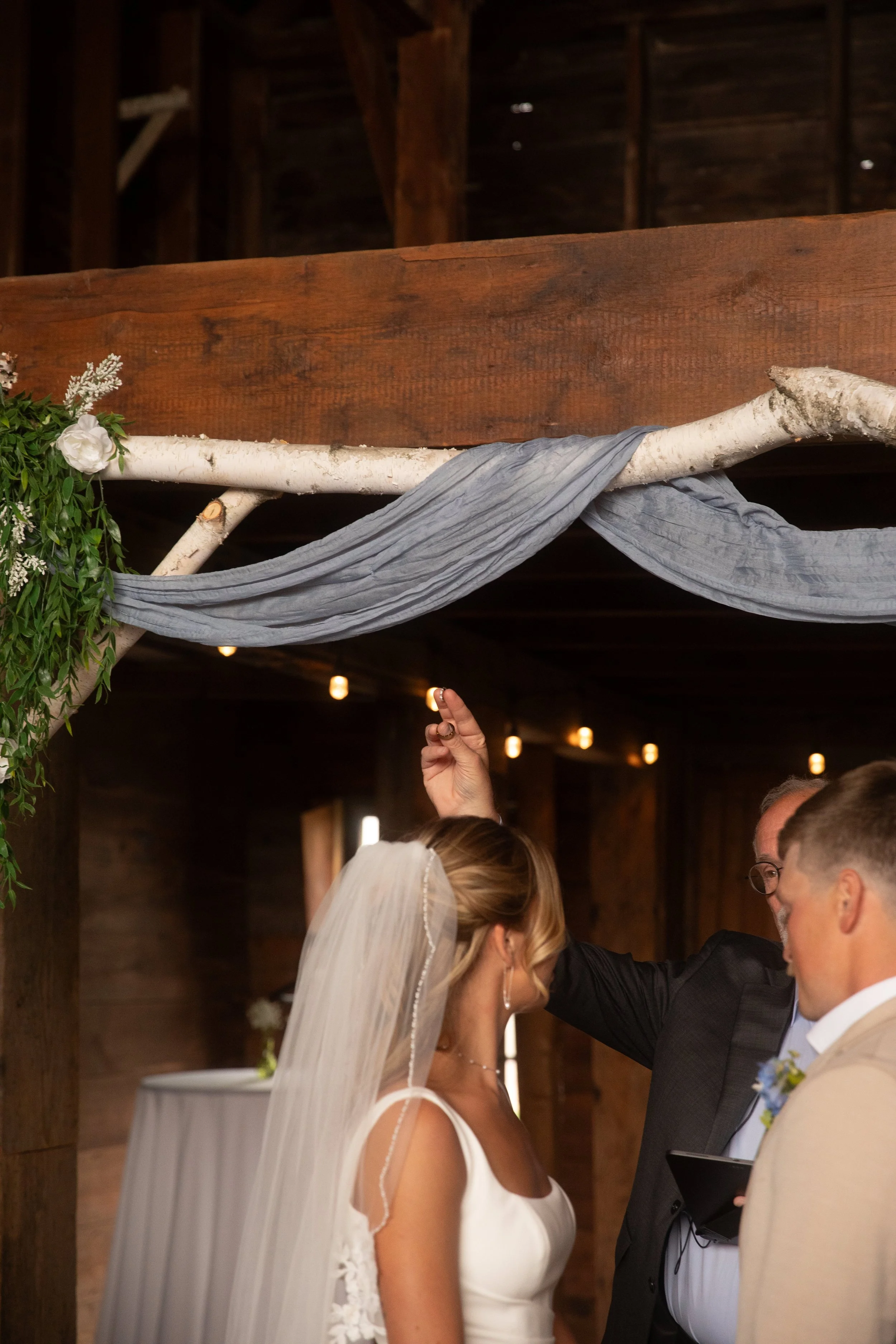 JessicaMax-west-michigan-wedding-photographer-ludington-trillium-creek-wedding-73.jpg