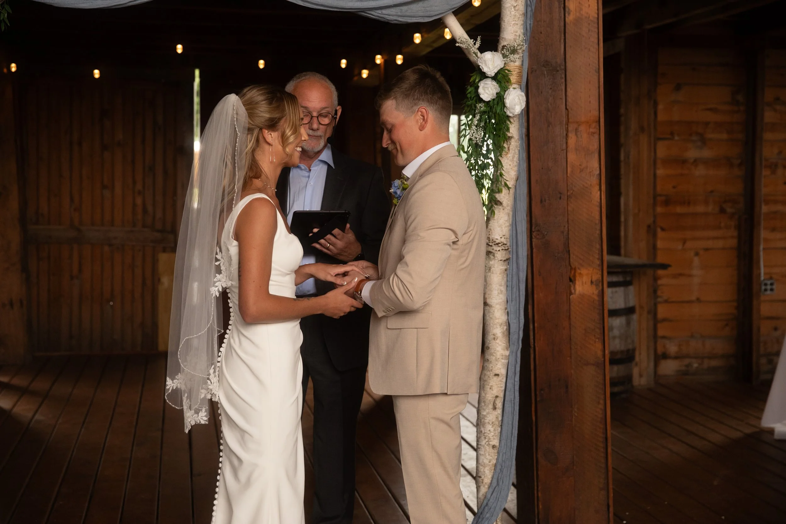 JessicaMax-west-michigan-wedding-photographer-ludington-trillium-creek-wedding-79.jpg