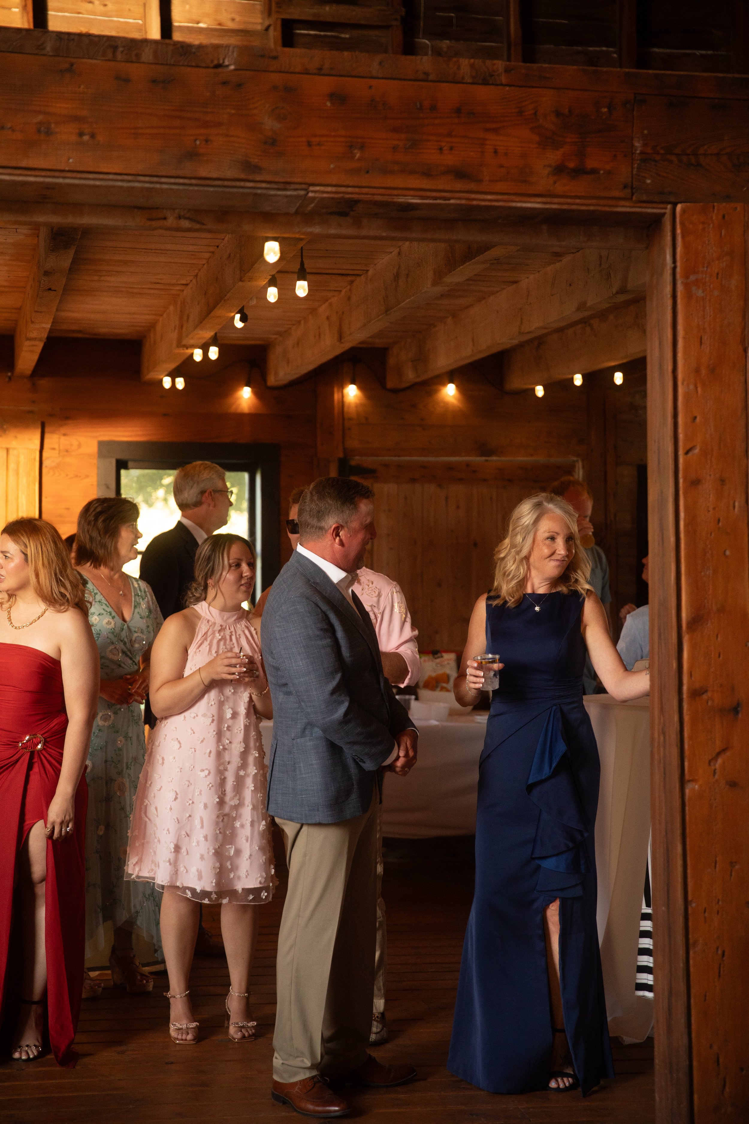JessicaMax-west-michigan-wedding-photographer-ludington-trillium-creek-wedding-146.jpg