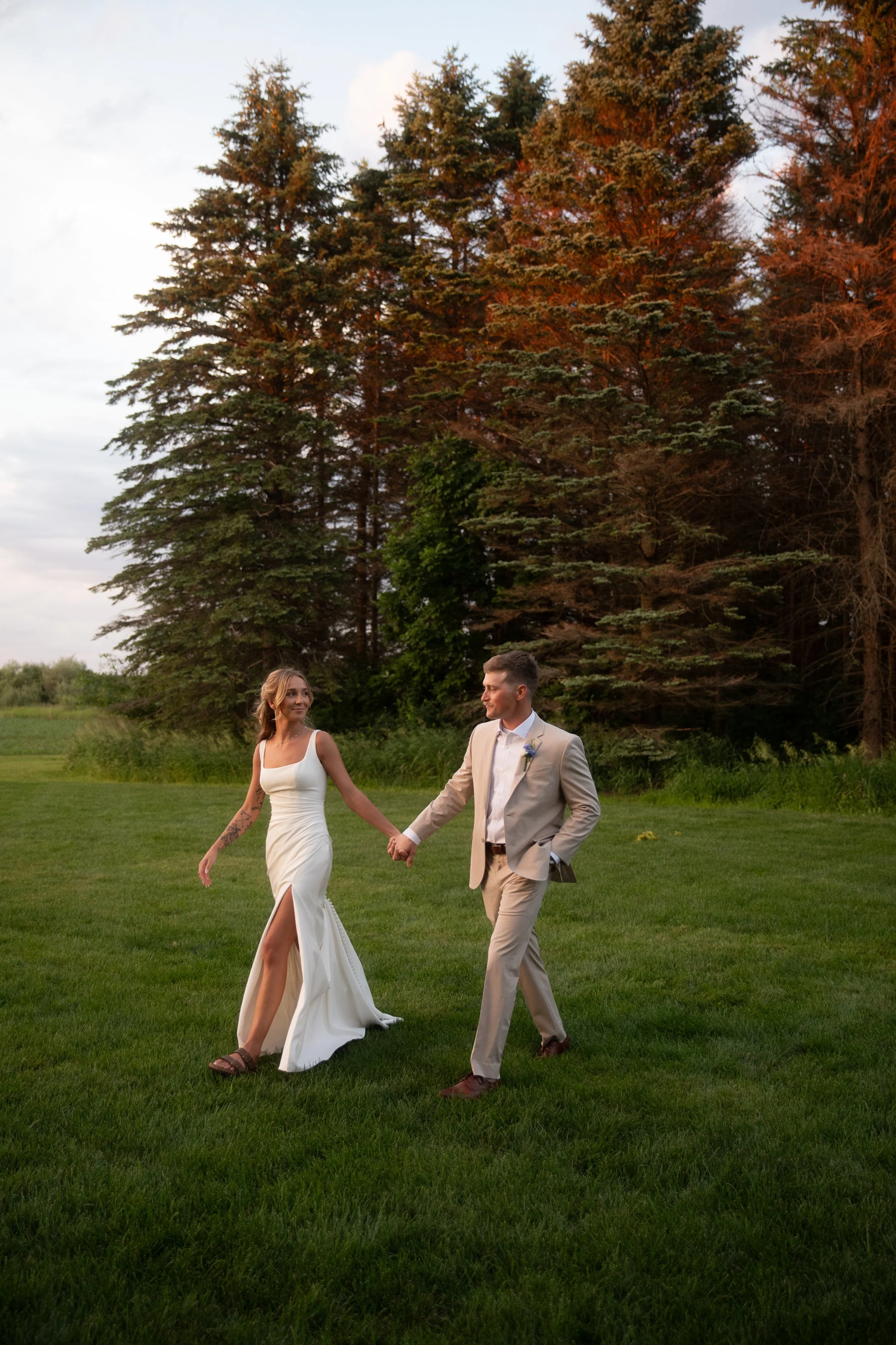 JessicaMax-west-michigan-wedding-photographer-ludington-trillium-creek-wedding-175.jpg
