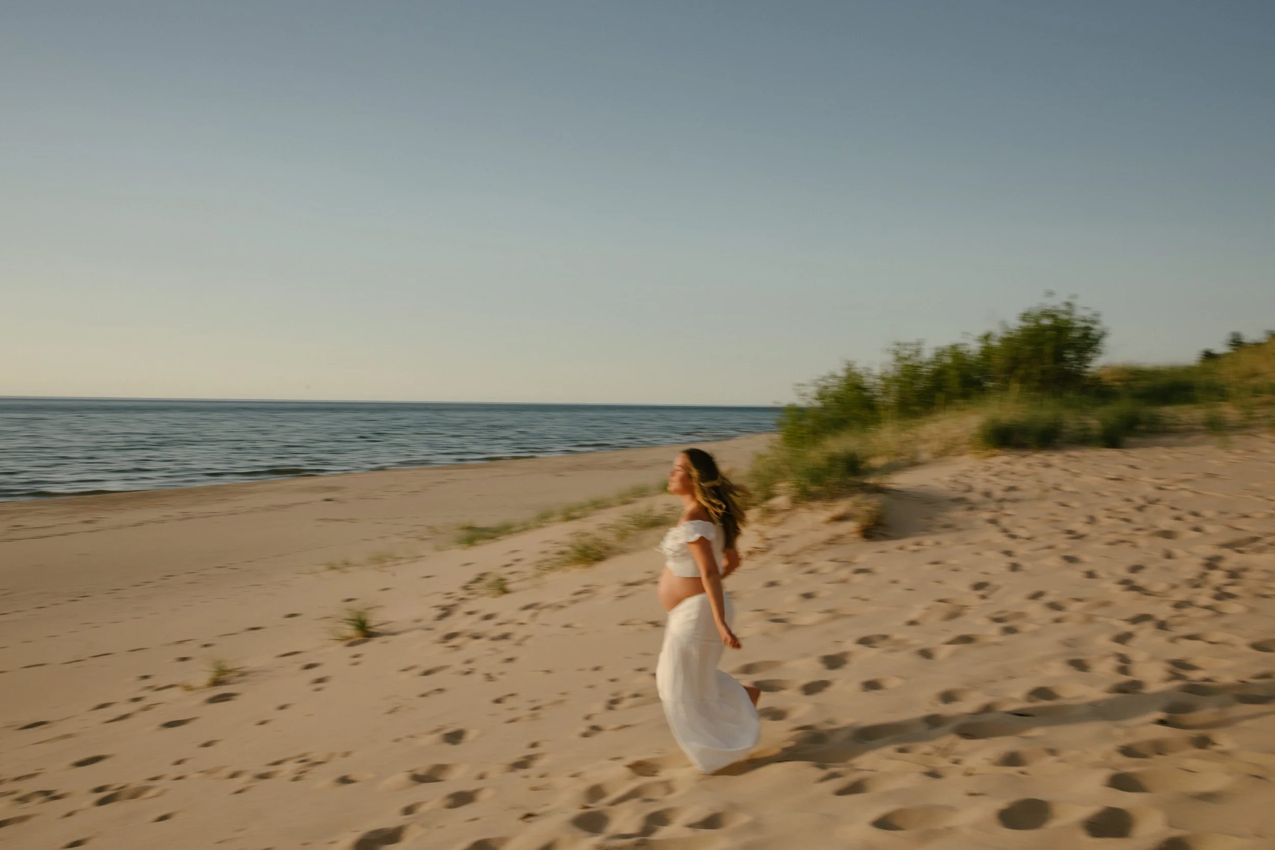JessicaMax-west-michigan-family-photographer-ludington-maternity-session-72.jpg