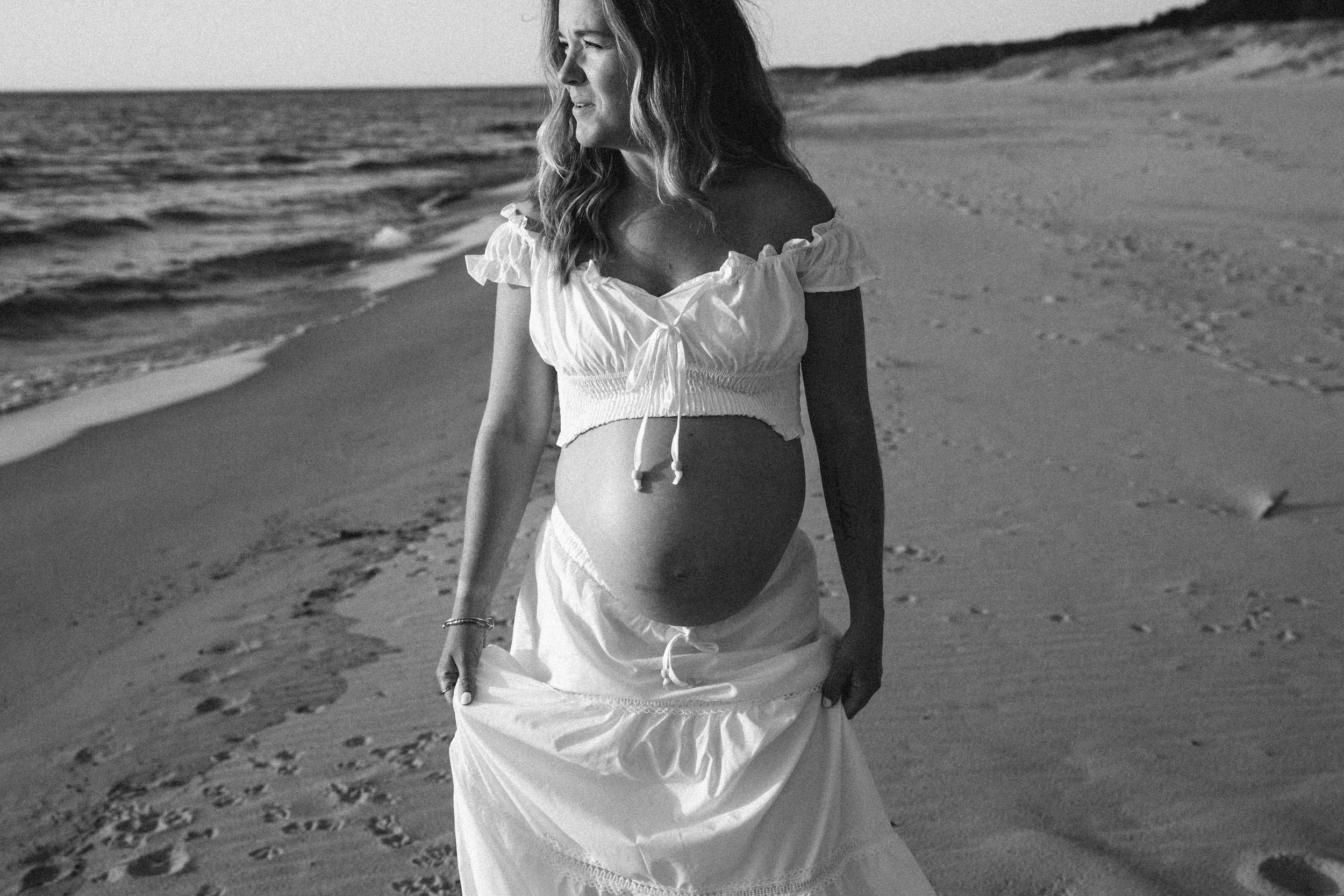 JessicaMax-west-michigan-family-photographer-ludington-maternity-session-83.jpg