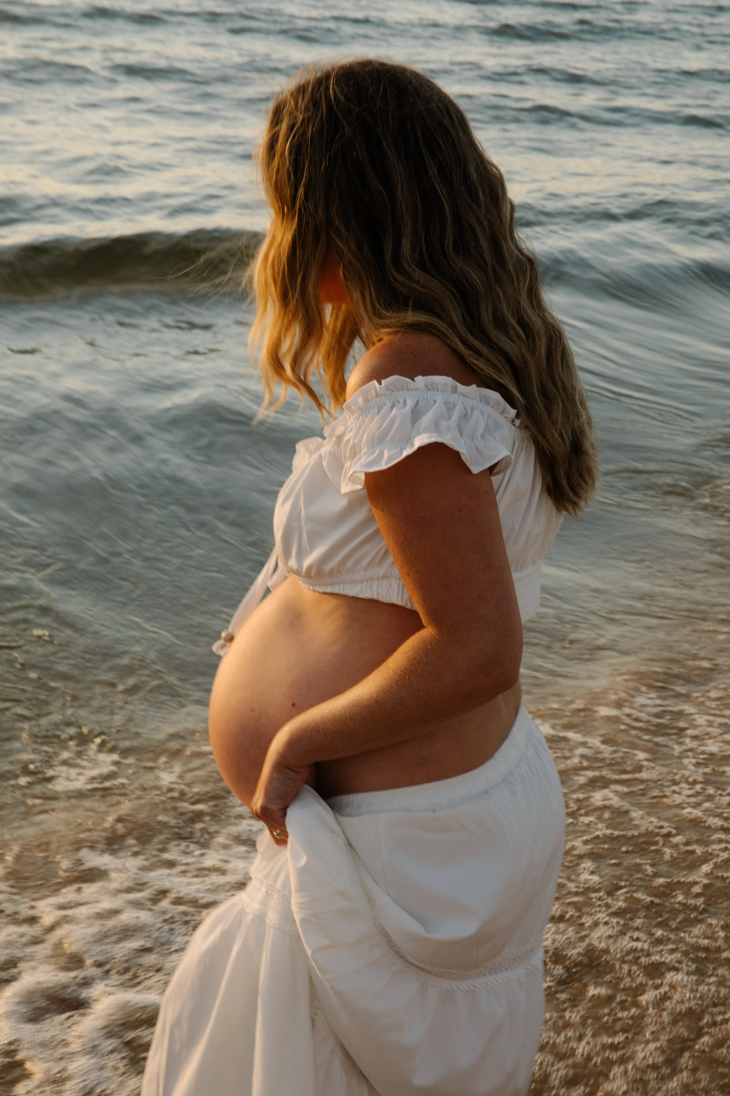 JessicaMax-west-michigan-family-photographer-ludington-maternity-session-108.jpg