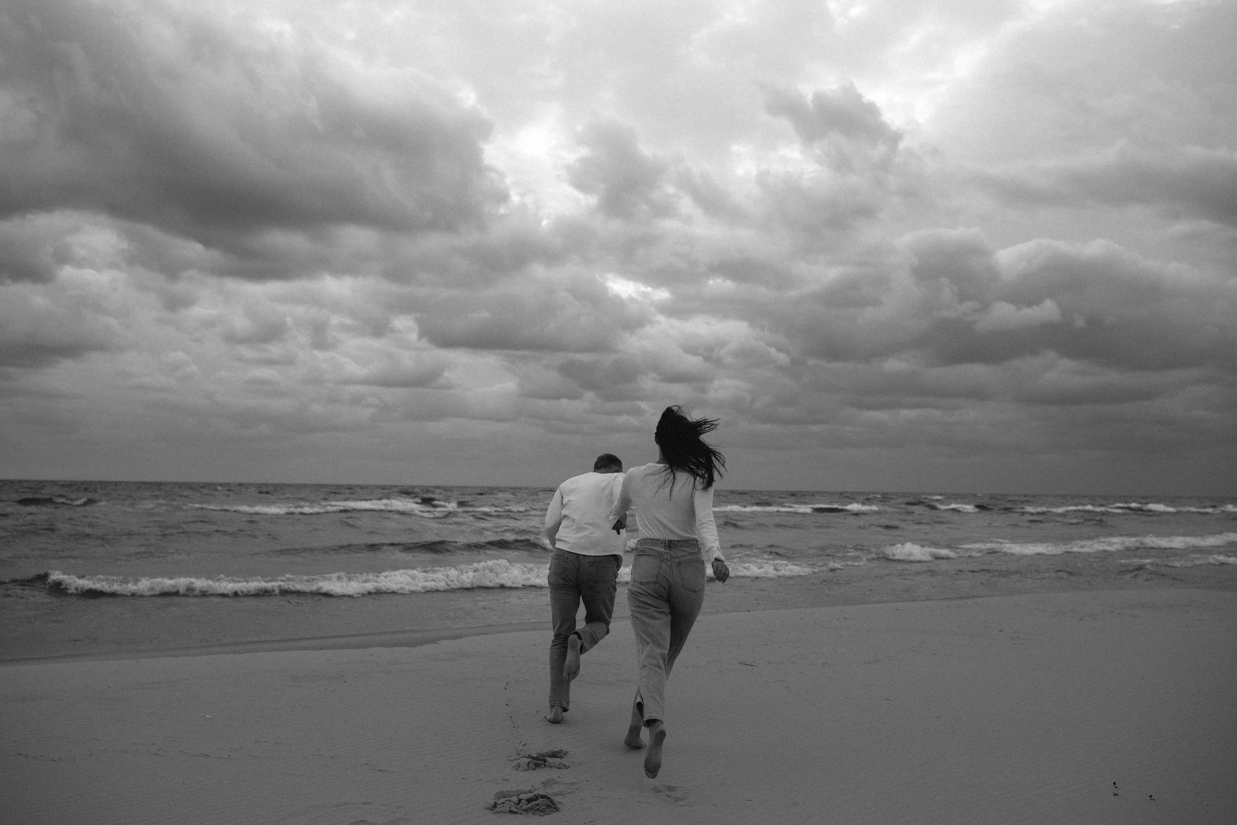 Michigan-film-photographer-ludington-egagement-session-77.jpg