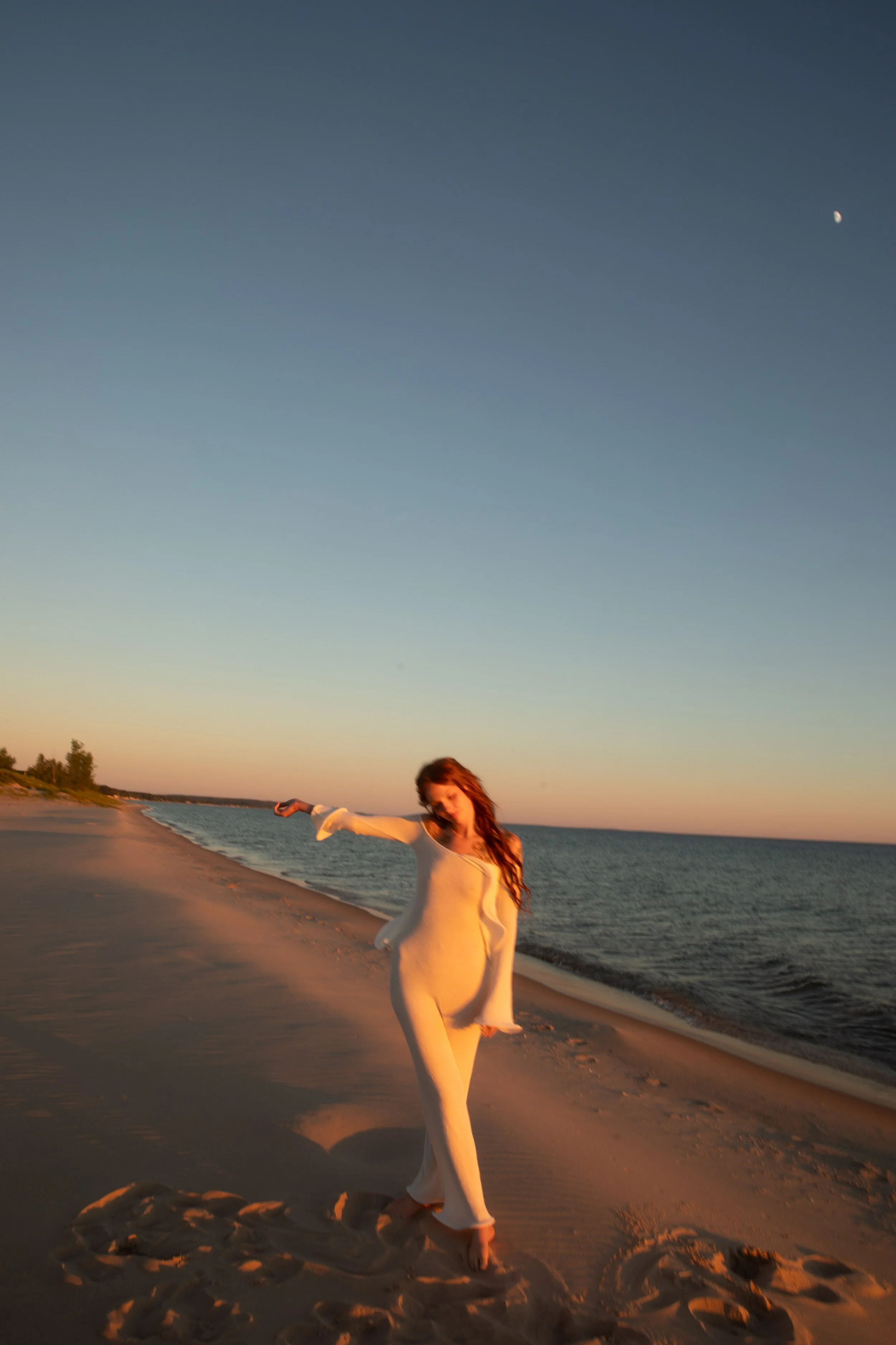 JessicaMax-west-michigan-womens-portrait-boudoir-ethereal-portrait-session-ludington-223.jpg