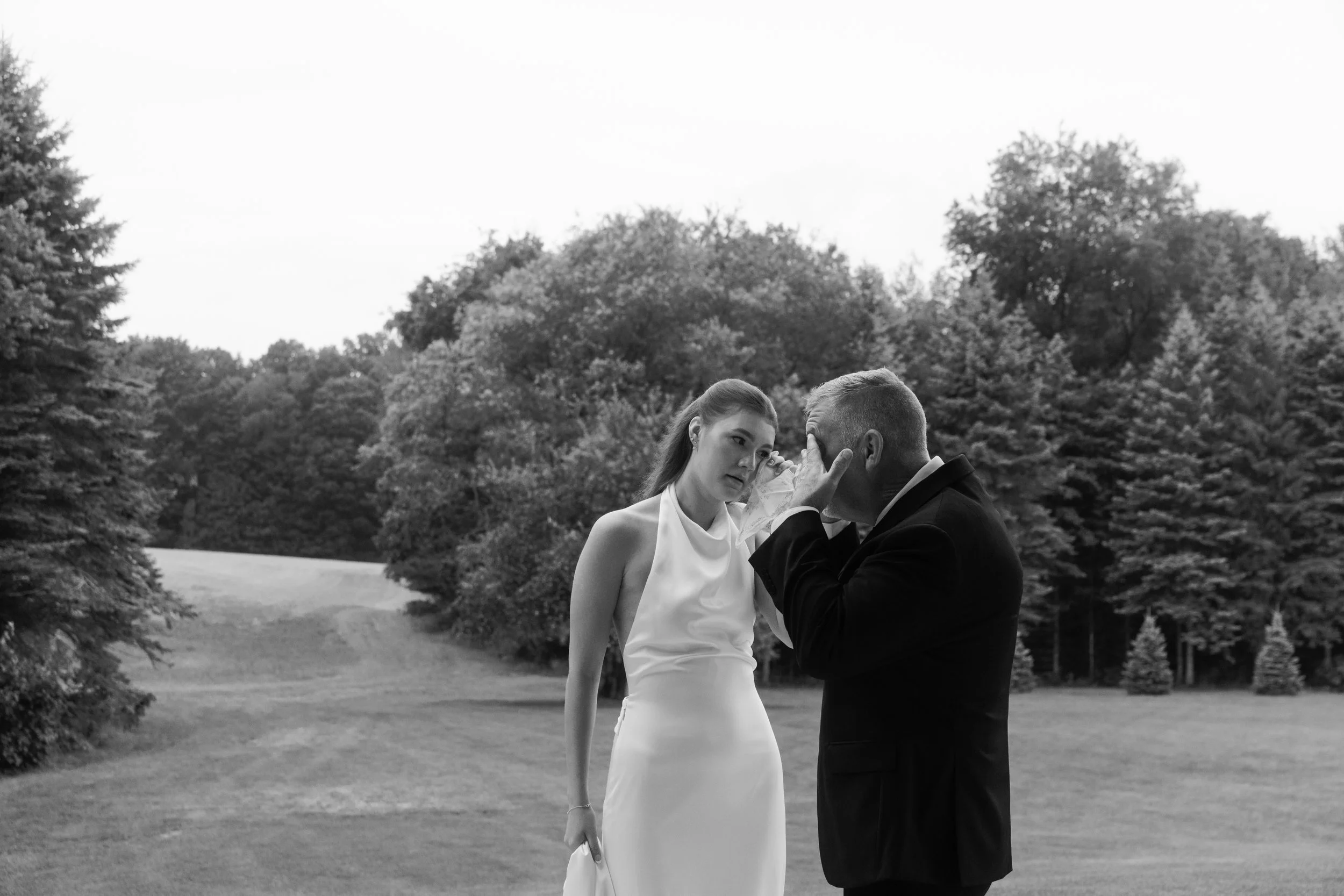 JessicaMax-west-michigan-wedding-photographer-the-cox-ranch-documentary-wedding-18.jpg