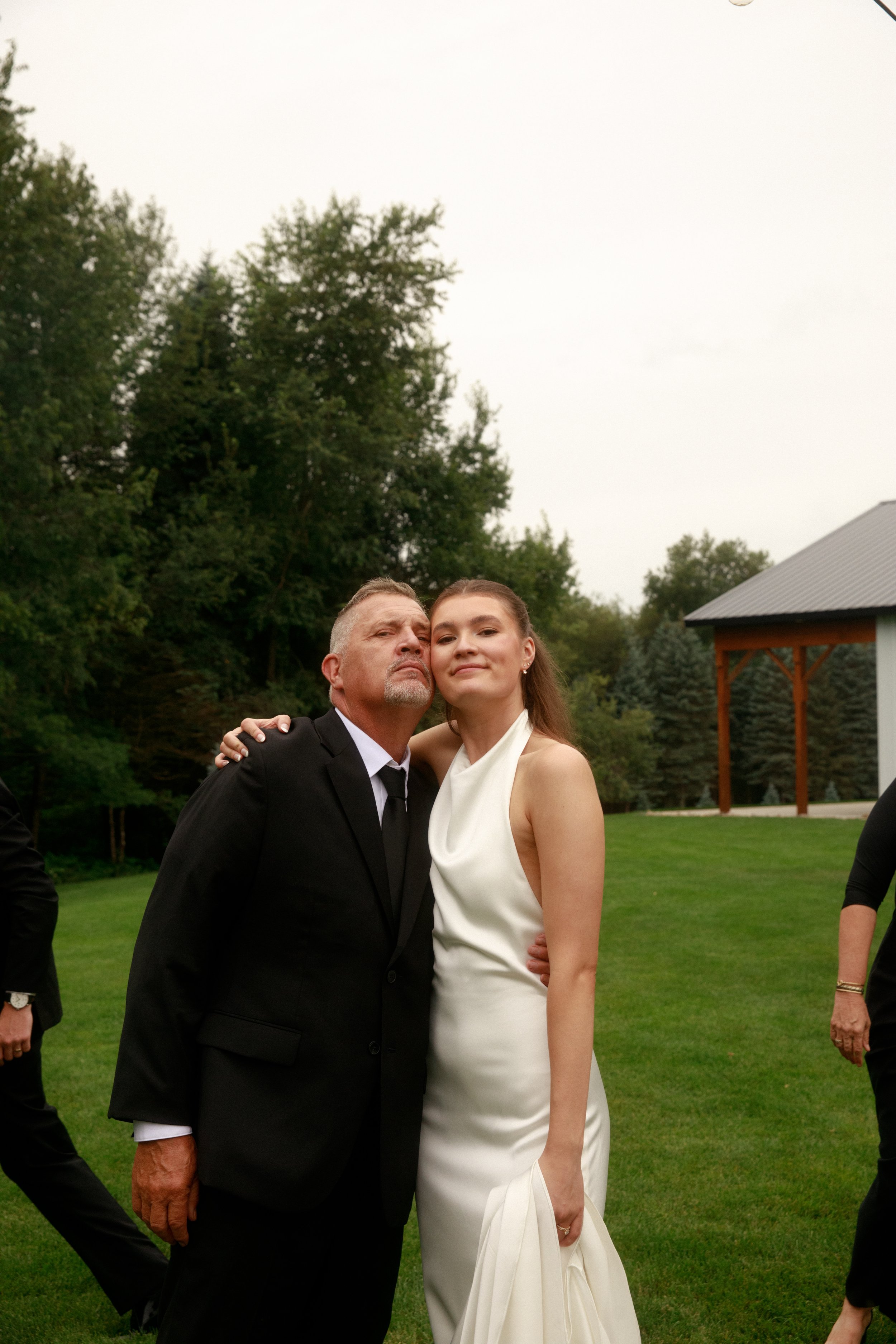JessicaMax-west-michigan-wedding-photographer-the-cox-ranch-documentary-wedding-150.jpg