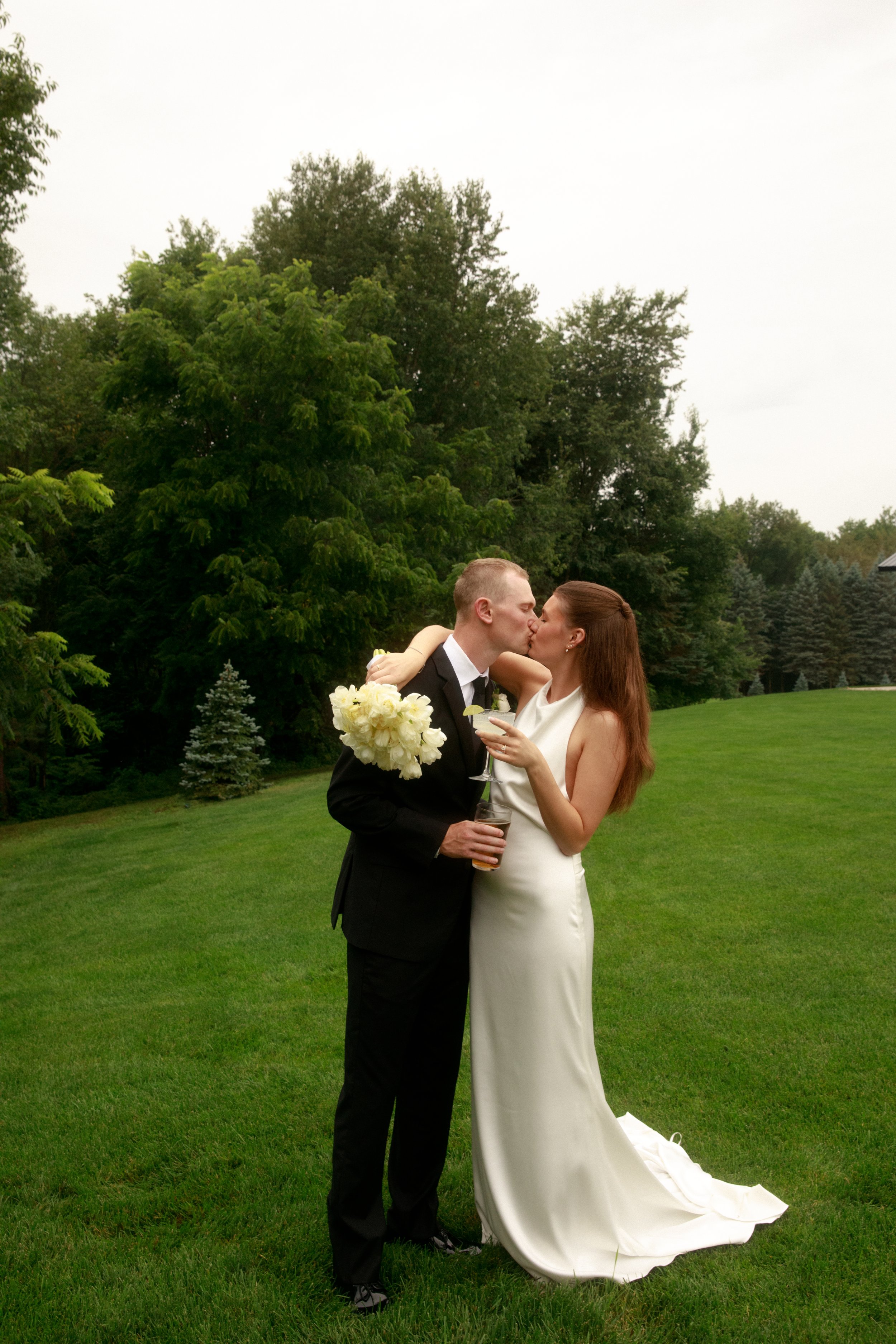 JessicaMax-west-michigan-wedding-photographer-the-cox-ranch-documentary-wedding-156.jpg