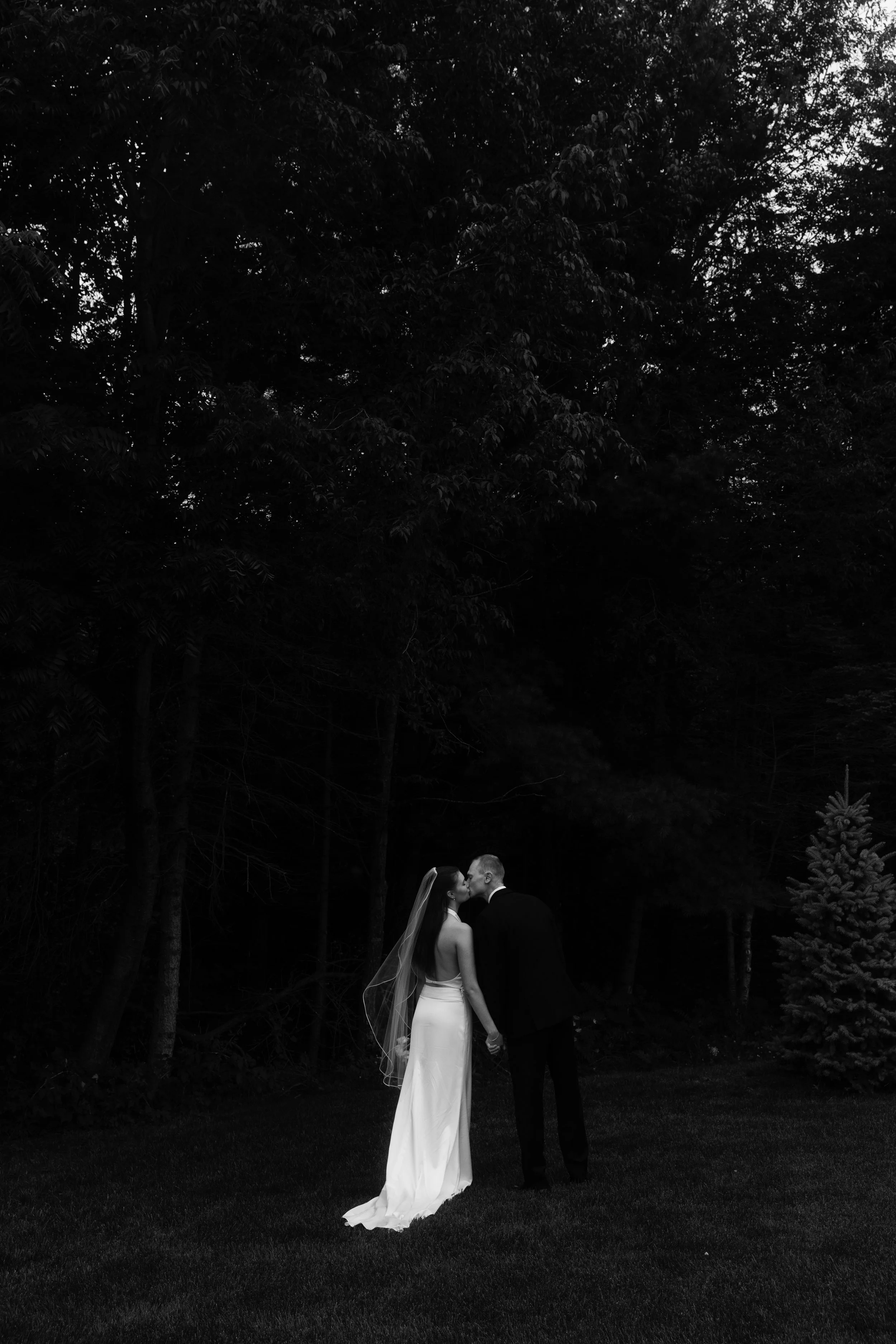 JessicaMax-west-michigan-wedding-photographer-the-cox-ranch-documentary-wedding-180.jpg
