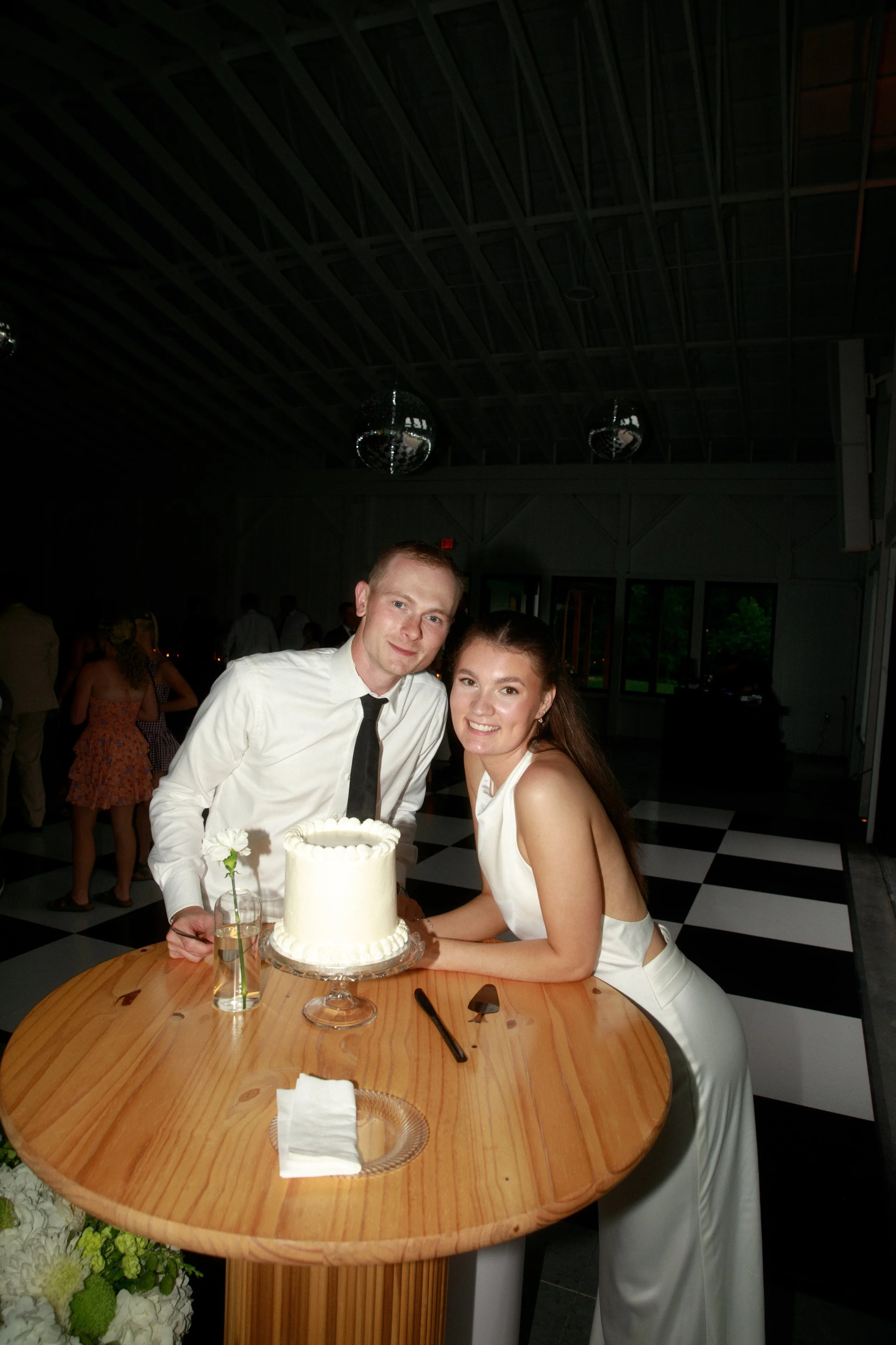 JessicaMax-west-michigan-wedding-photographer-the-cox-ranch-documentary-wedding-187.jpg