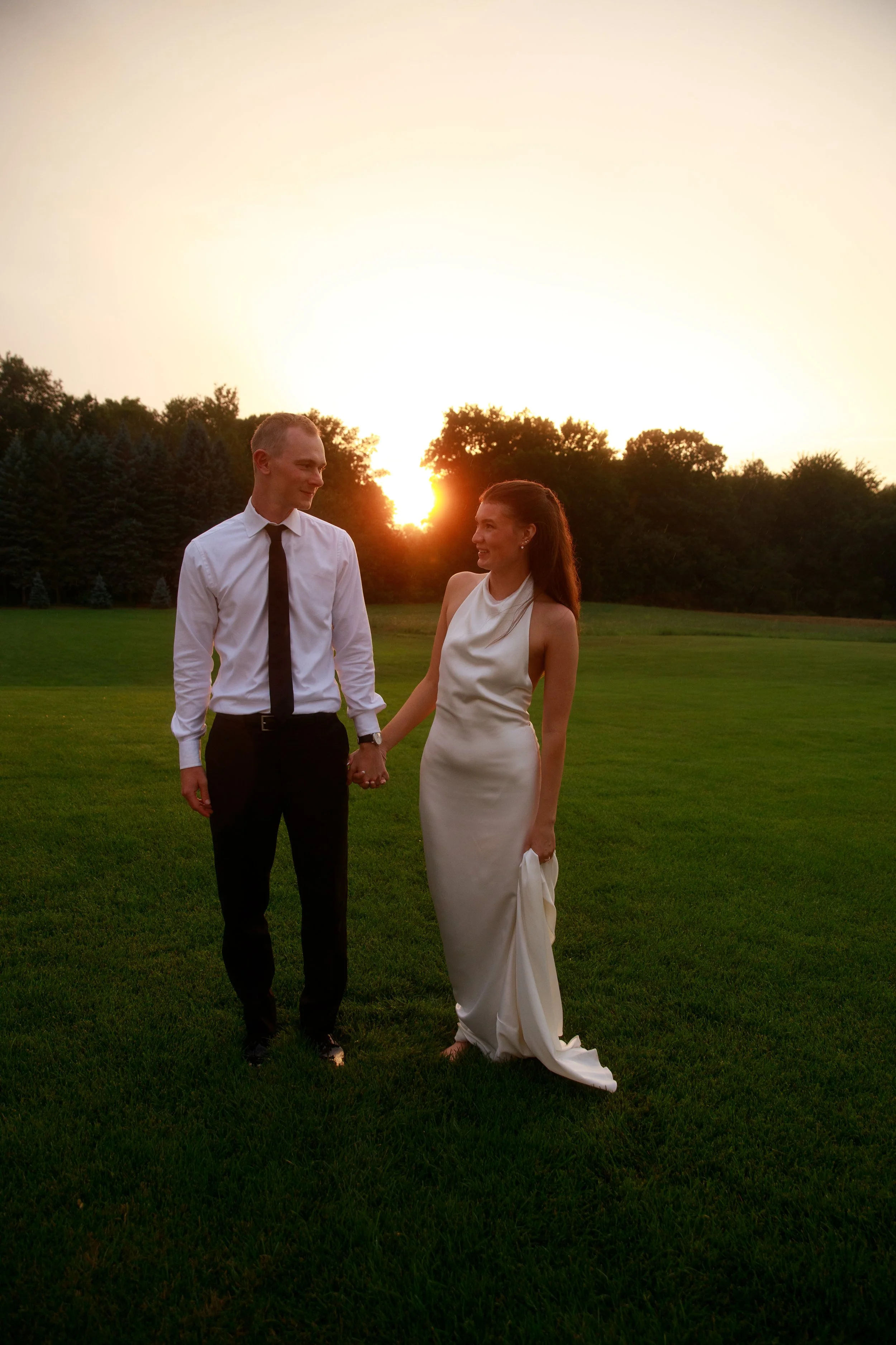 JessicaMax-west-michigan-wedding-photographer-the-cox-ranch-documentary-wedding-205.jpg