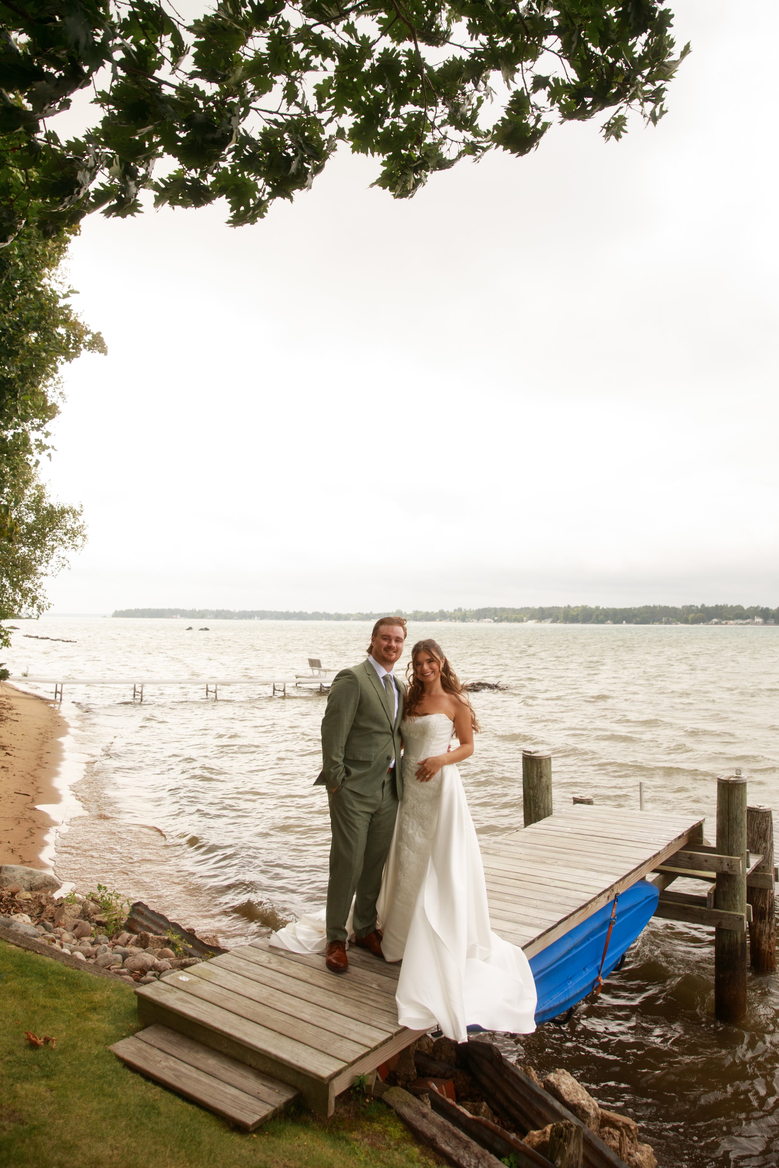 JessicaMax-northern-michigan-wedding-photographer-sault-ste-marie-backyard-wedding-st-marys-river-mi-upper-peninsula-85.jpg