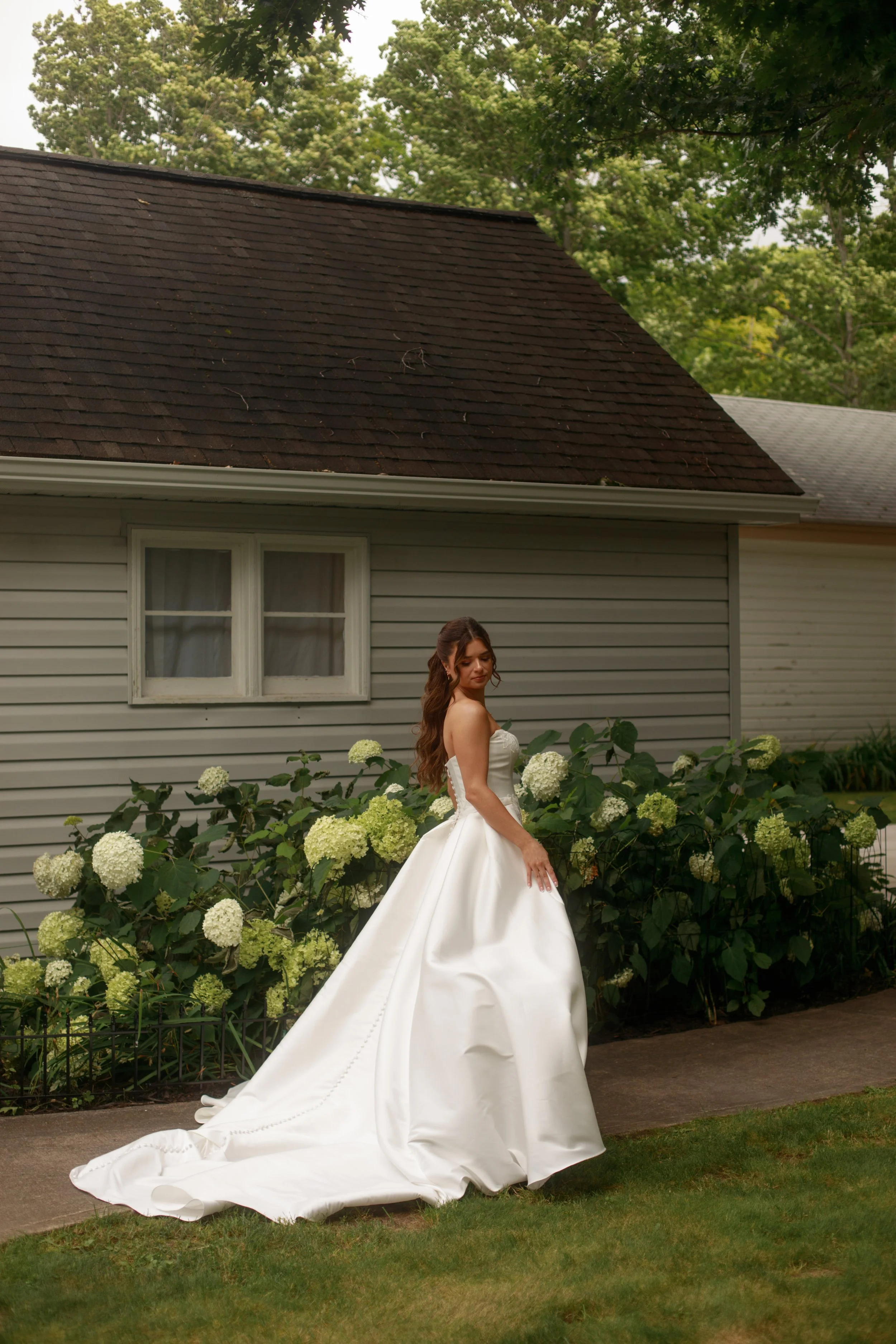 JessicaMax-northern-michigan-wedding-photographer-sault-ste-marie-backyard-wedding-st-marys-river-mi-upper-peninsula-88.jpg