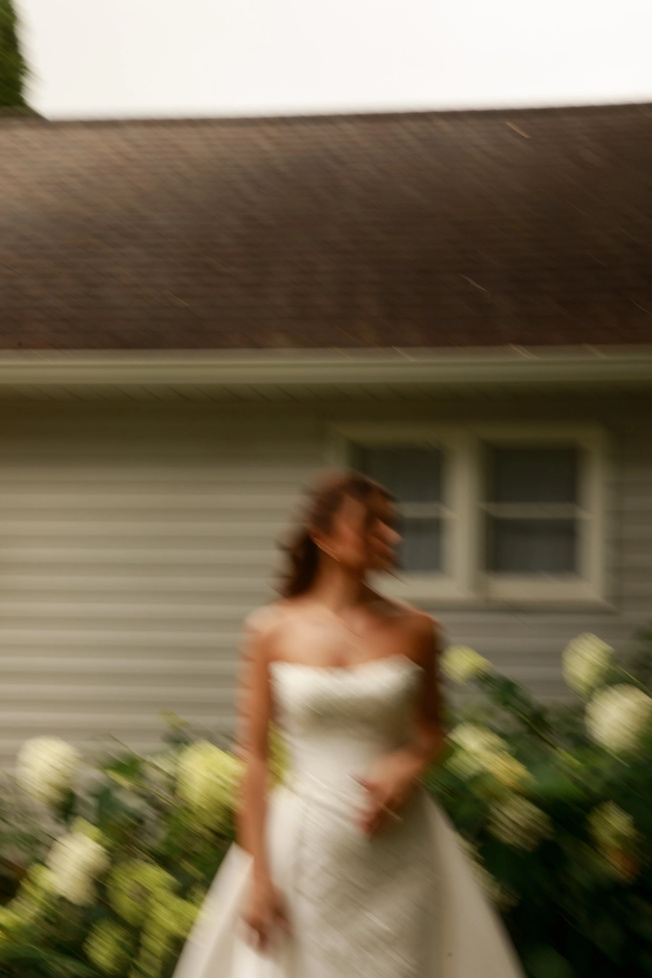 JessicaMax-northern-michigan-wedding-photographer-sault-ste-marie-backyard-wedding-st-marys-river-mi-upper-peninsula-114.jpg