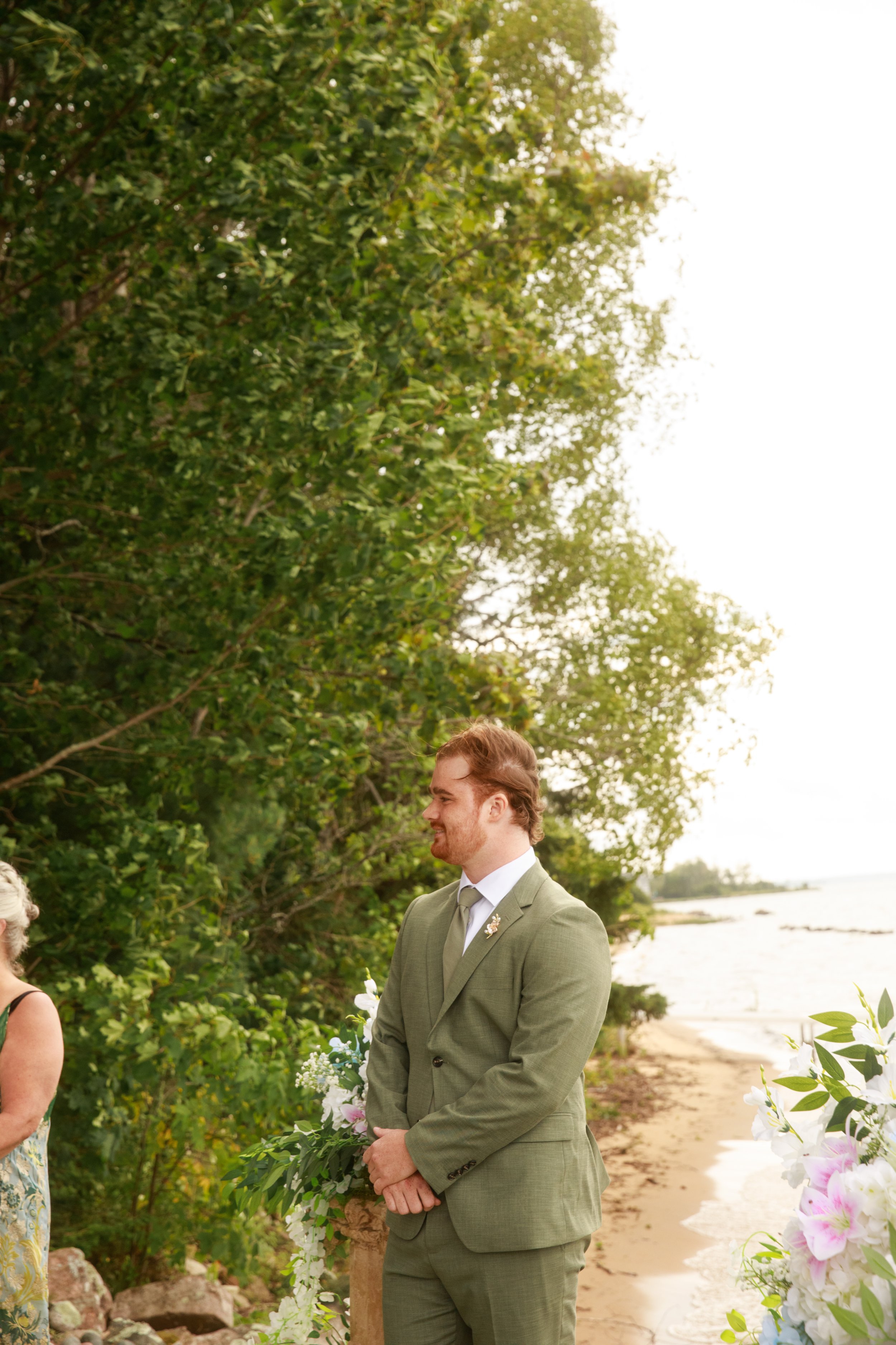 JessicaMax-northern-michigan-wedding-photographer-sault-ste-marie-backyard-wedding-st-marys-river-mi-upper-peninsula-162.jpg
