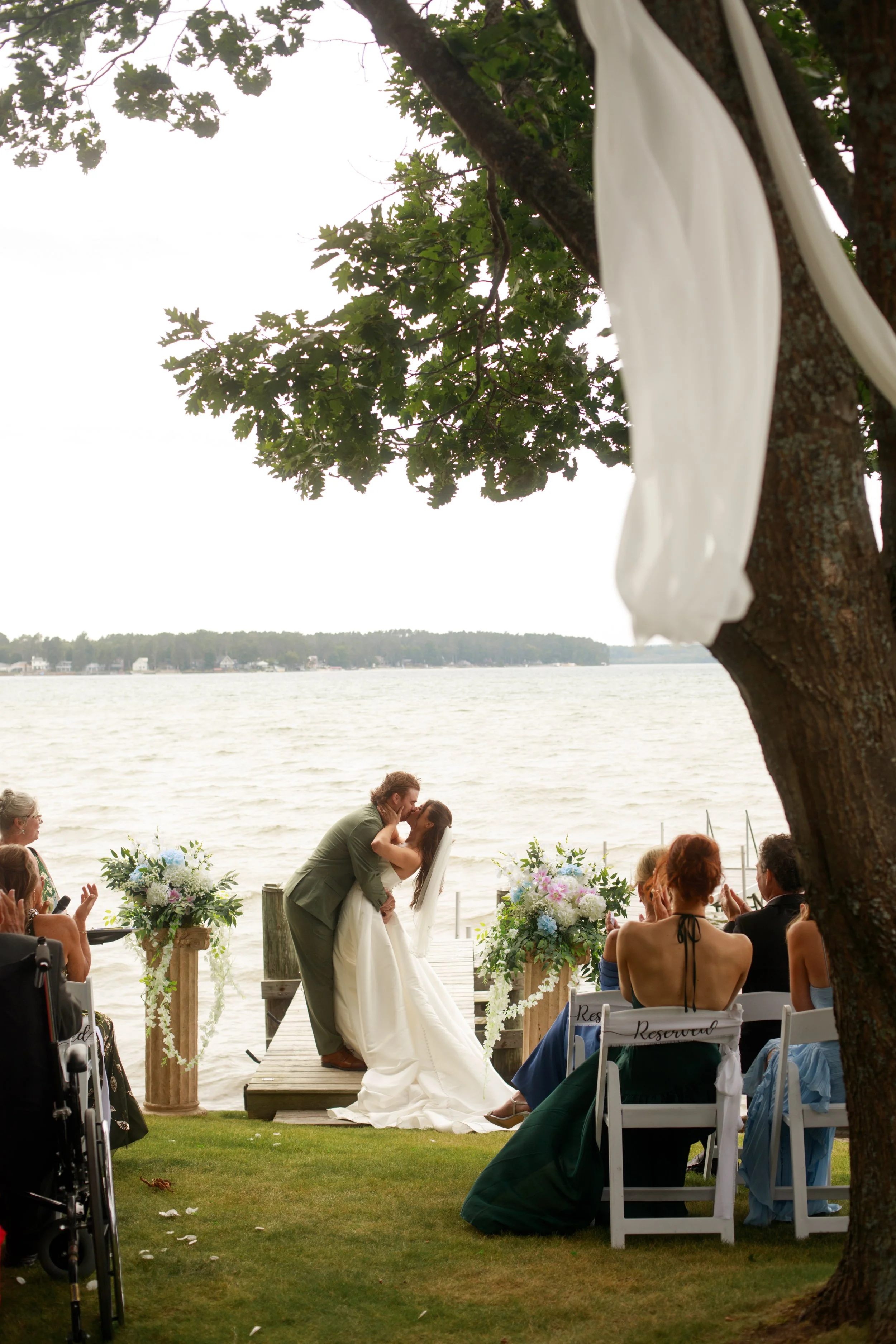 JessicaMax-northern-michigan-wedding-photographer-sault-ste-marie-backyard-wedding-st-marys-river-mi-upper-peninsula-173.jpg