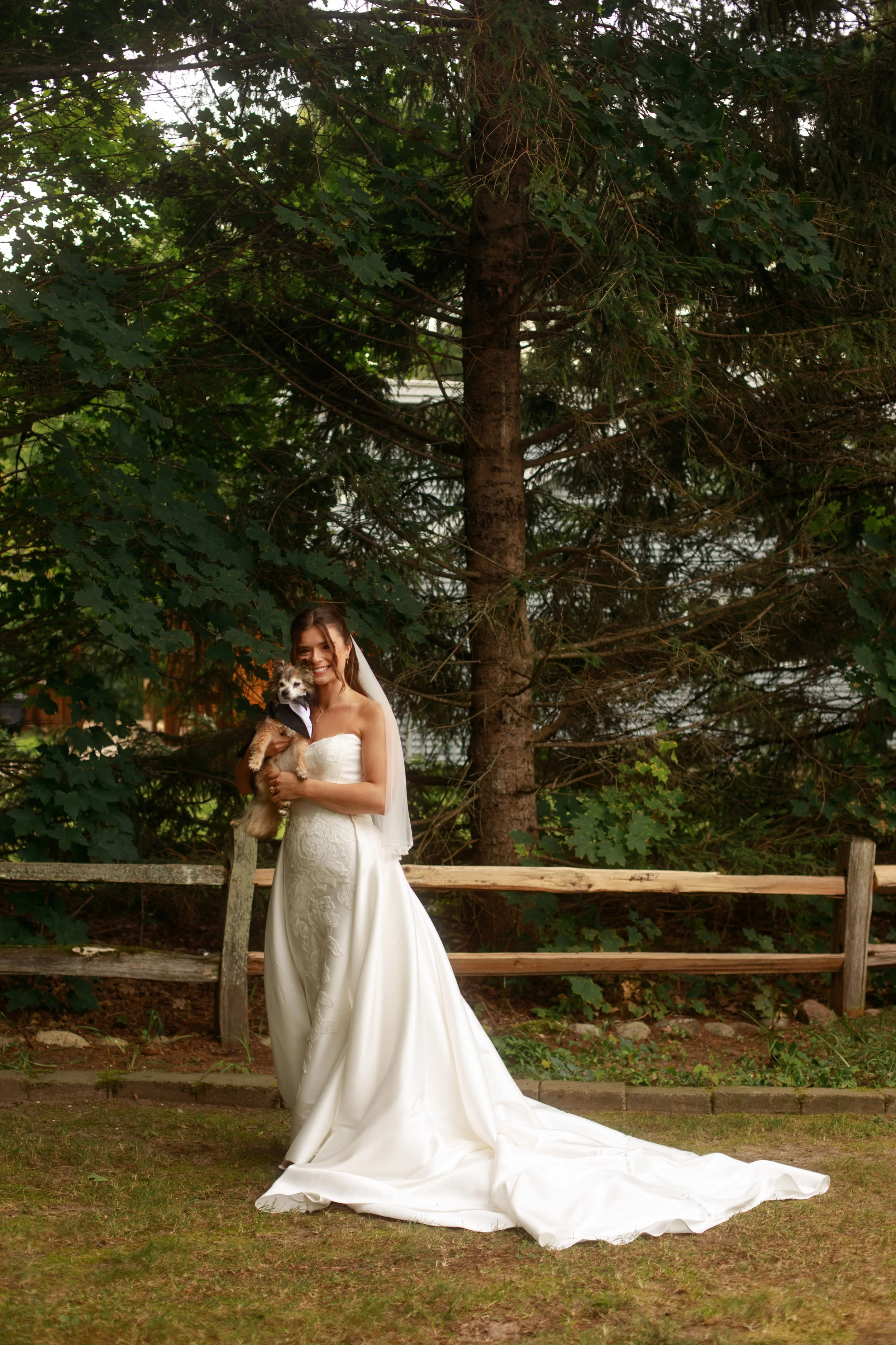 JessicaMax-northern-michigan-wedding-photographer-sault-ste-marie-backyard-wedding-st-marys-river-mi-upper-peninsula-175.jpg