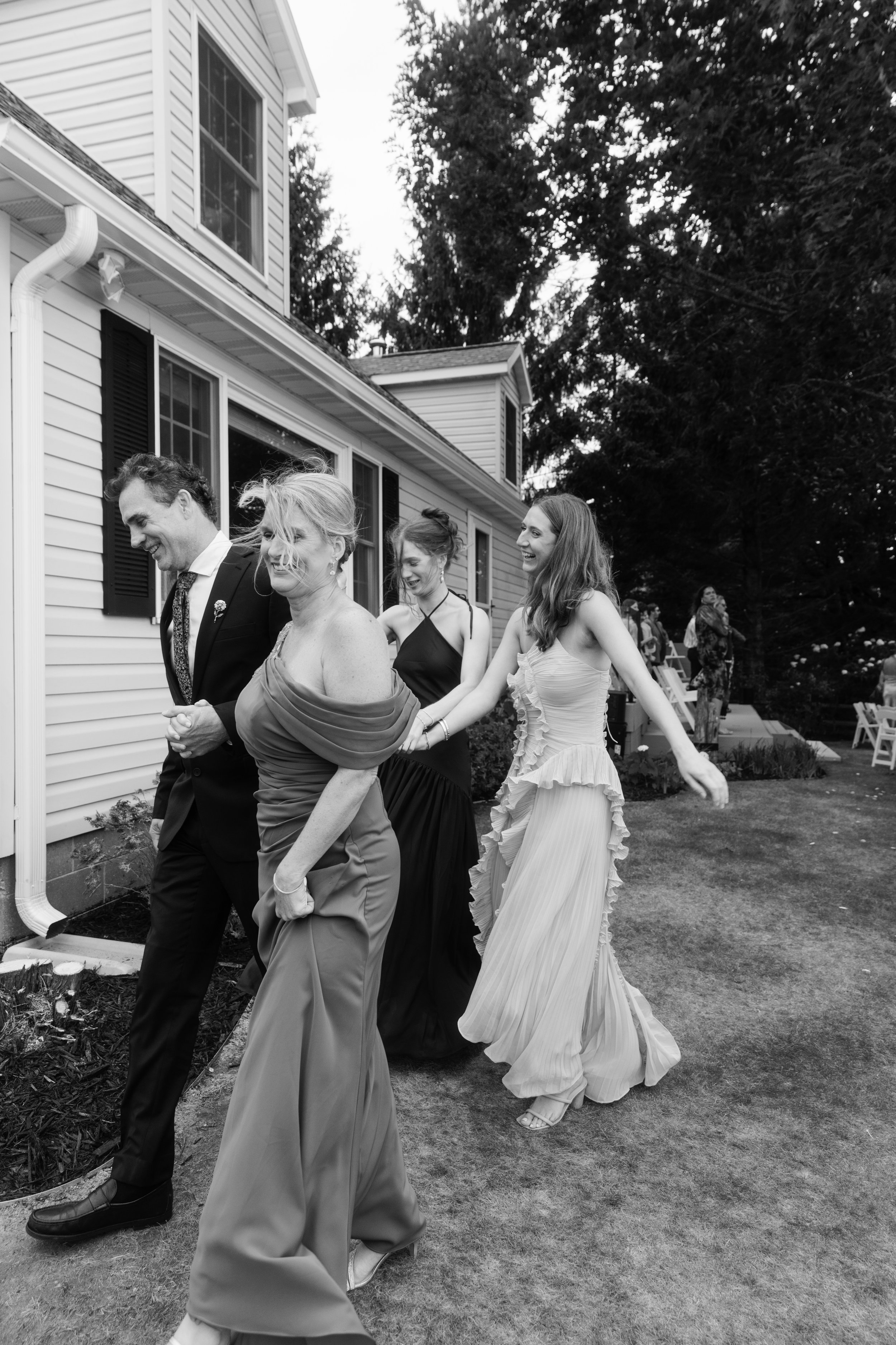 JessicaMax-northern-michigan-wedding-photographer-sault-ste-marie-backyard-wedding-st-marys-river-mi-upper-peninsula-185.jpg