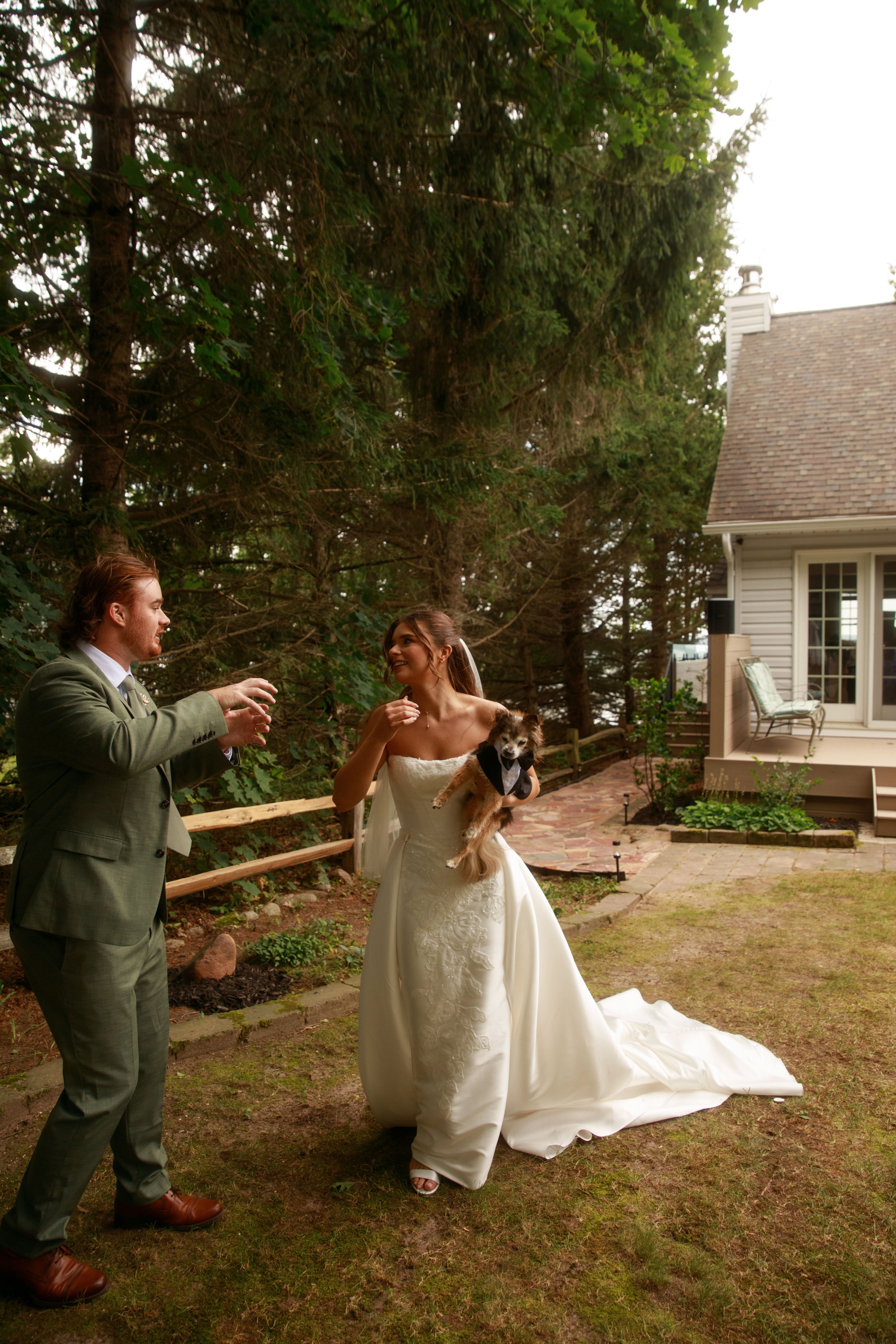 JessicaMax-northern-michigan-wedding-photographer-sault-ste-marie-backyard-wedding-st-marys-river-mi-upper-peninsula-191.jpg