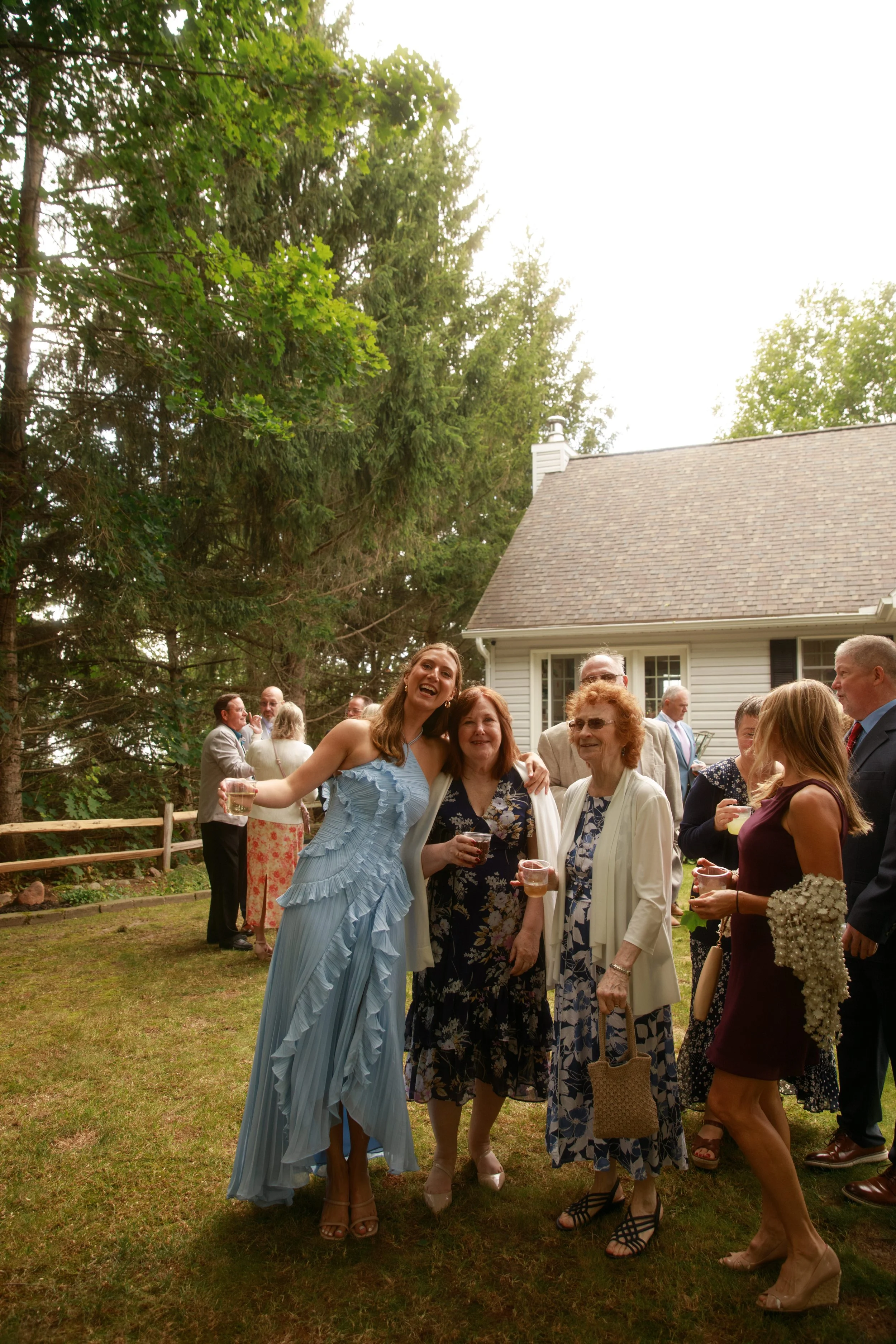 JessicaMax-northern-michigan-wedding-photographer-sault-ste-marie-backyard-wedding-st-marys-river-mi-upper-peninsula-206.jpg
