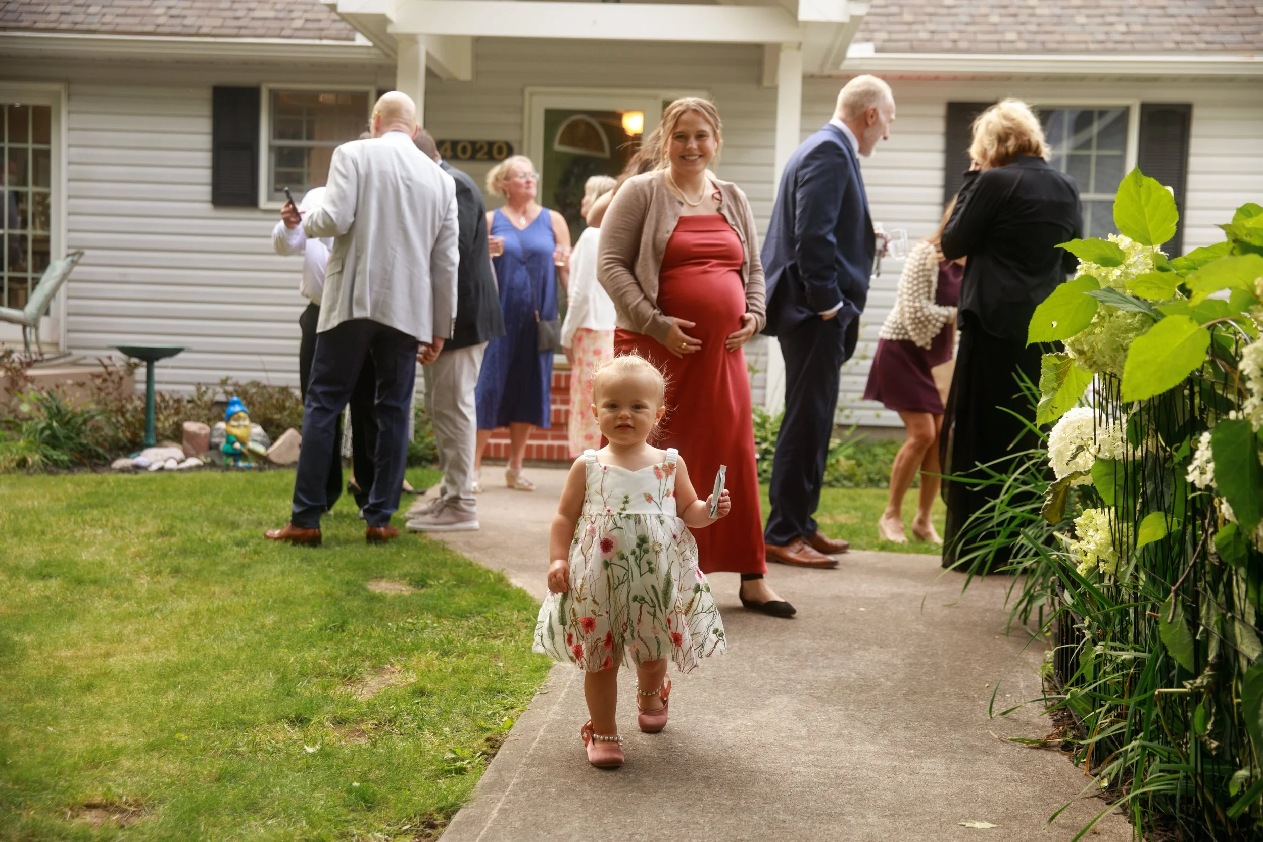 JessicaMax-northern-michigan-wedding-photographer-sault-ste-marie-backyard-wedding-st-marys-river-mi-upper-peninsula-237.jpg