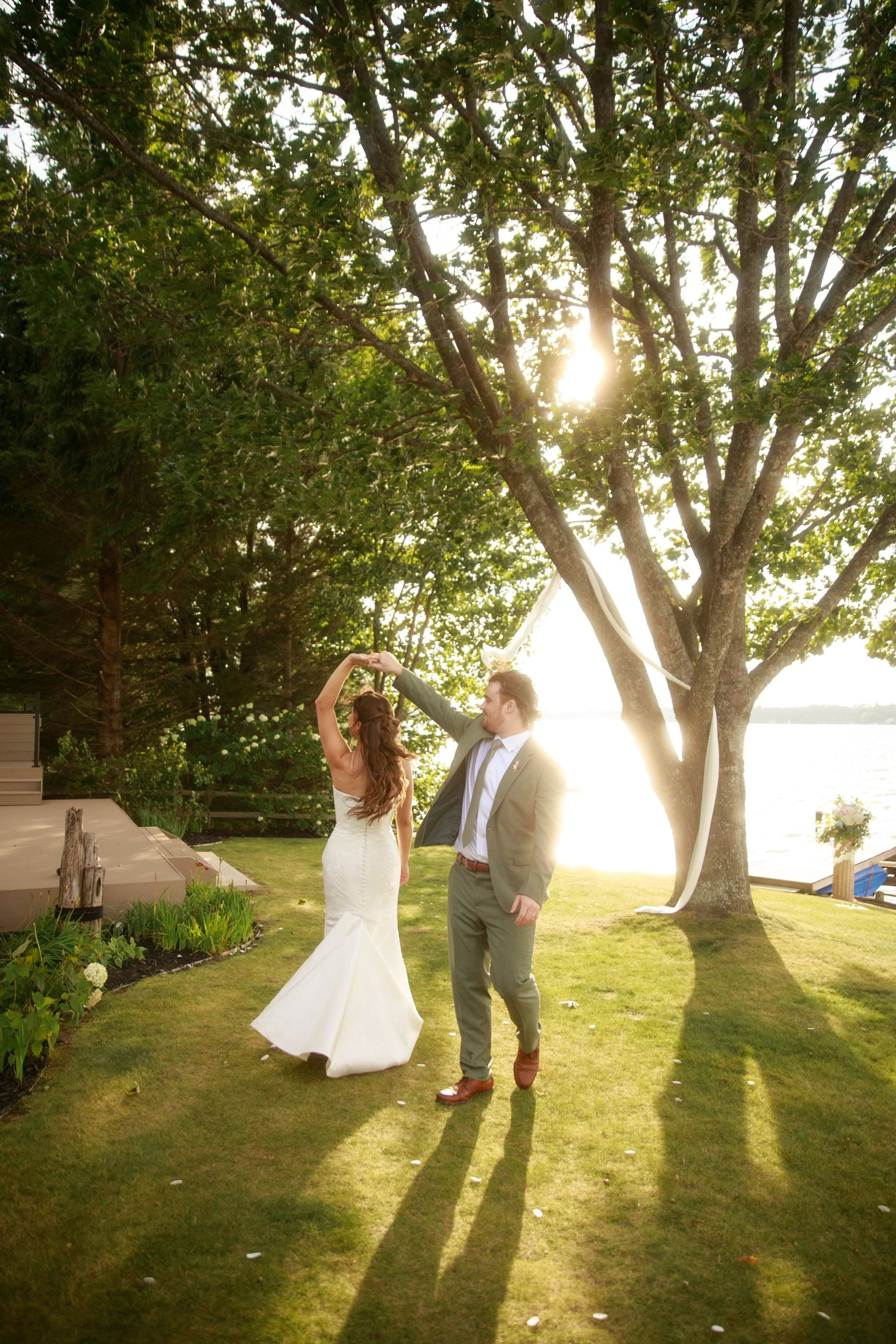 JessicaMax-northern-michigan-wedding-photographer-sault-ste-marie-backyard-wedding-st-marys-river-mi-upper-peninsula-242.jpg