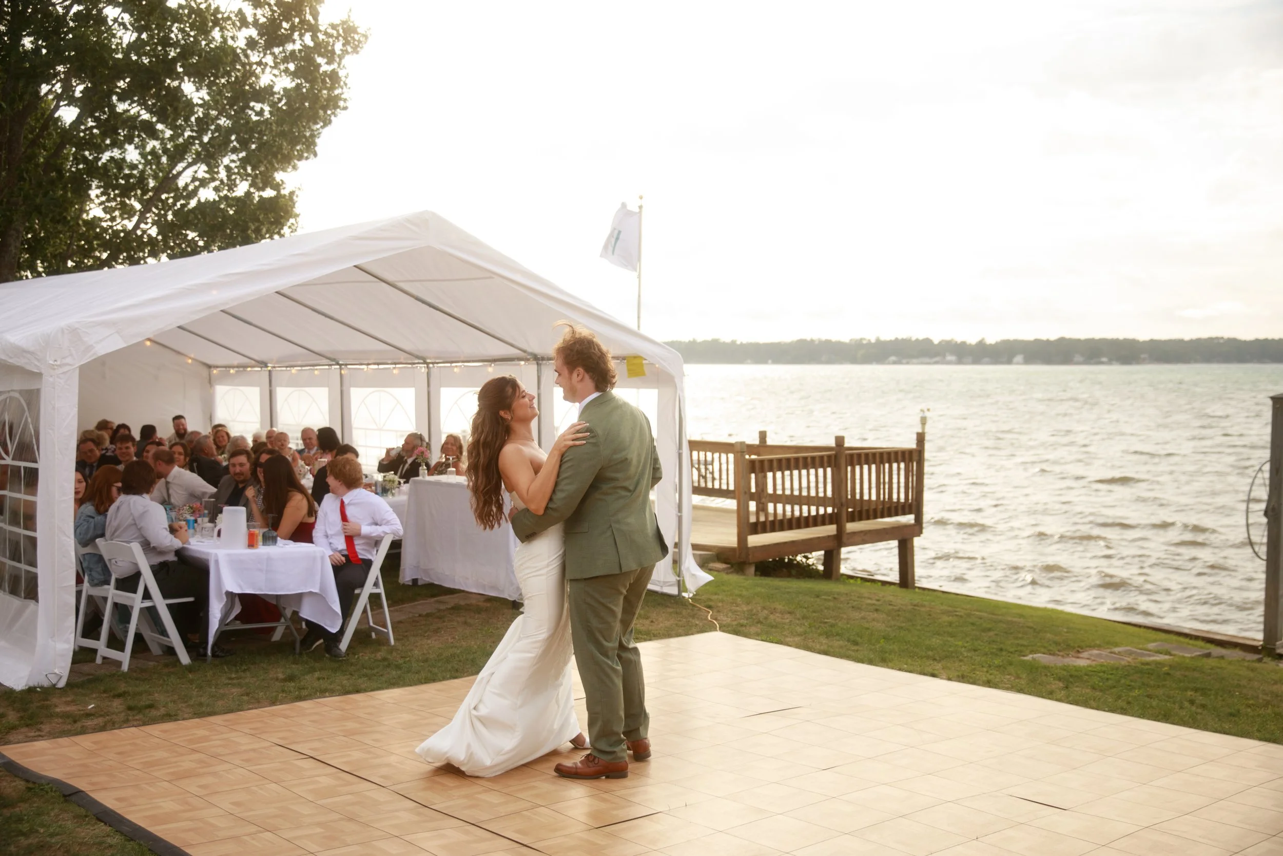 JessicaMax-northern-michigan-wedding-photographer-sault-ste-marie-backyard-wedding-st-marys-river-mi-upper-peninsula-252.jpg