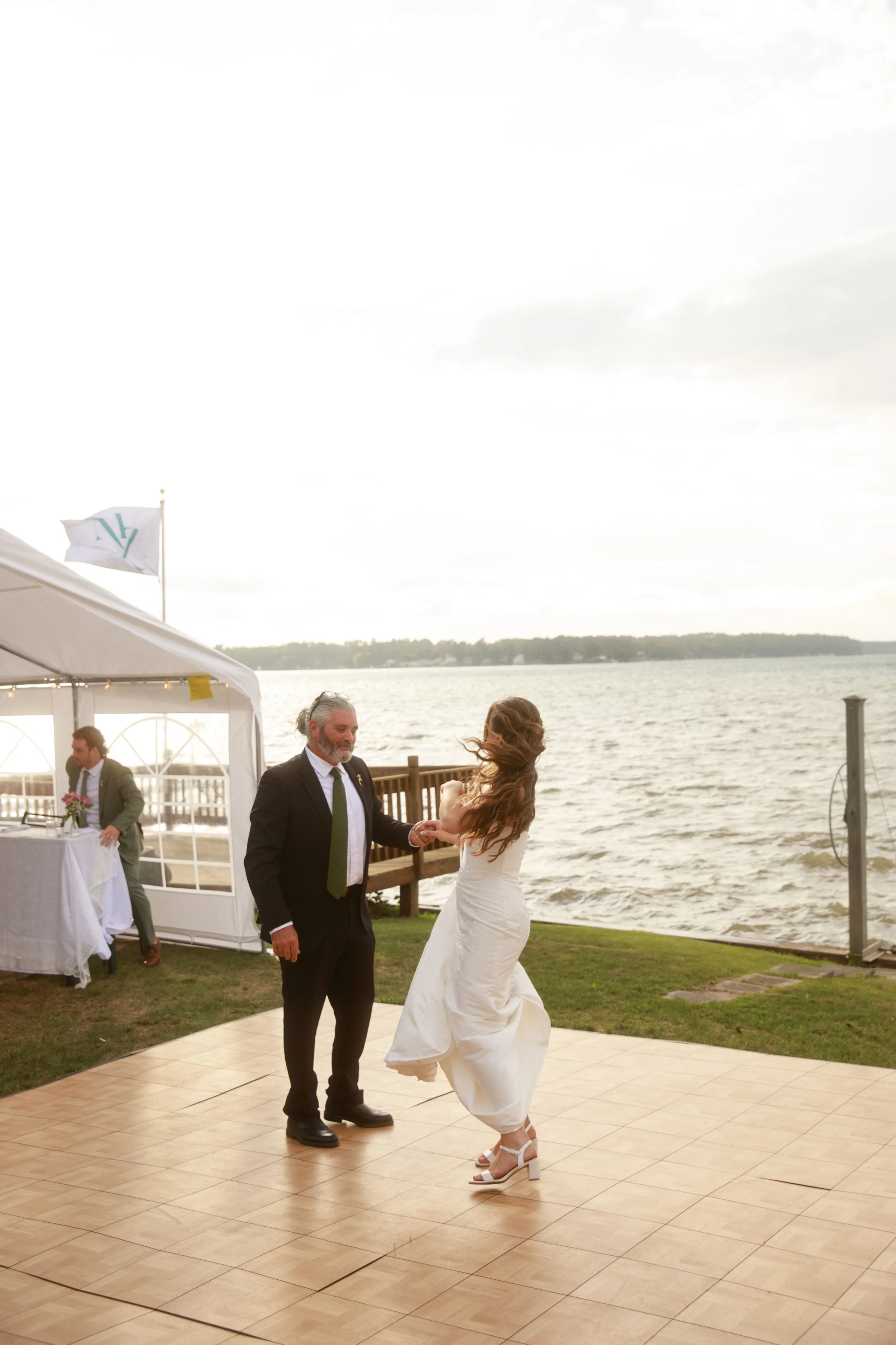 JessicaMax-northern-michigan-wedding-photographer-sault-ste-marie-backyard-wedding-st-marys-river-mi-upper-peninsula-261.jpg