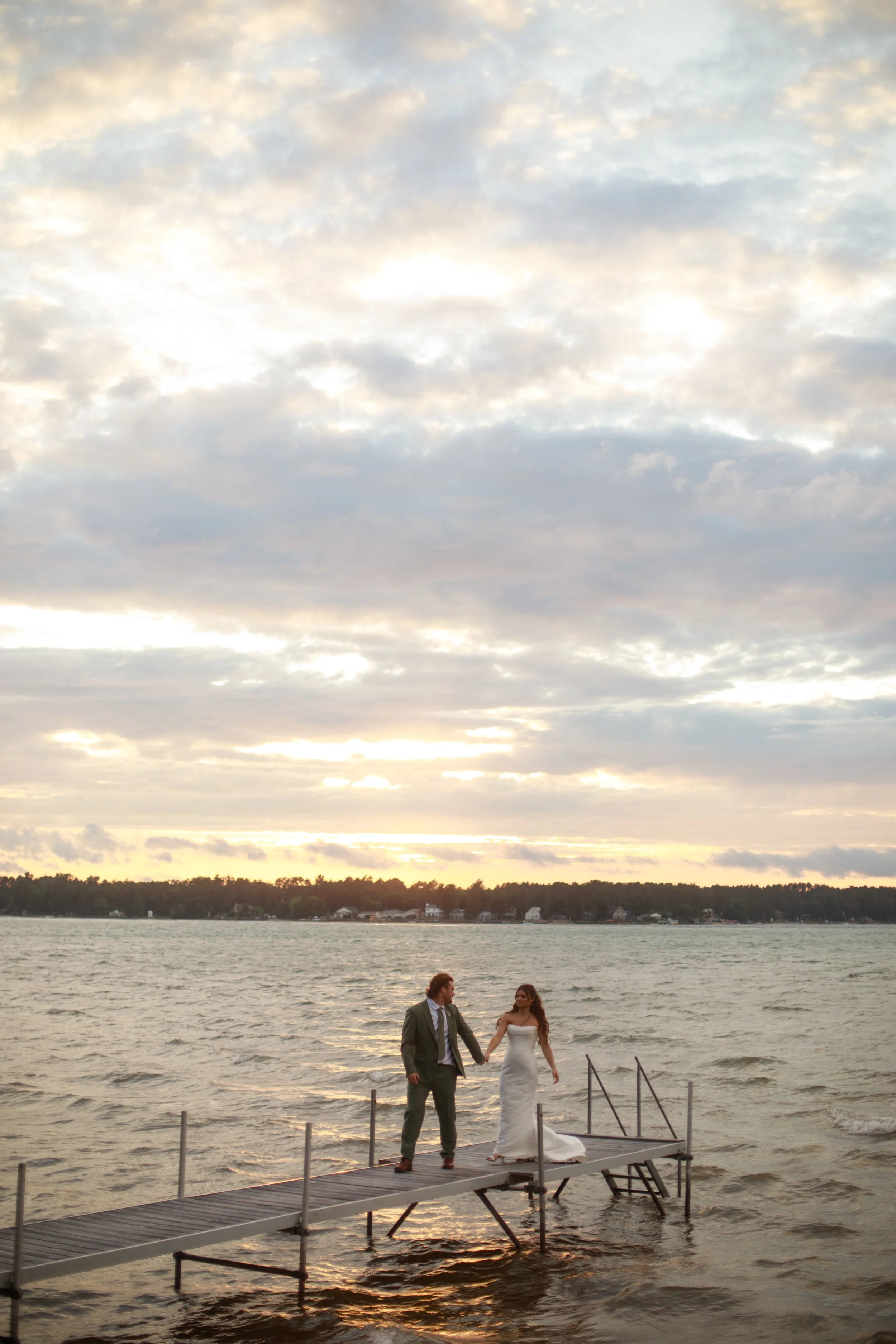 JessicaMax-northern-michigan-wedding-photographer-sault-ste-marie-backyard-wedding-st-marys-river-mi-upper-peninsula-285.jpg
