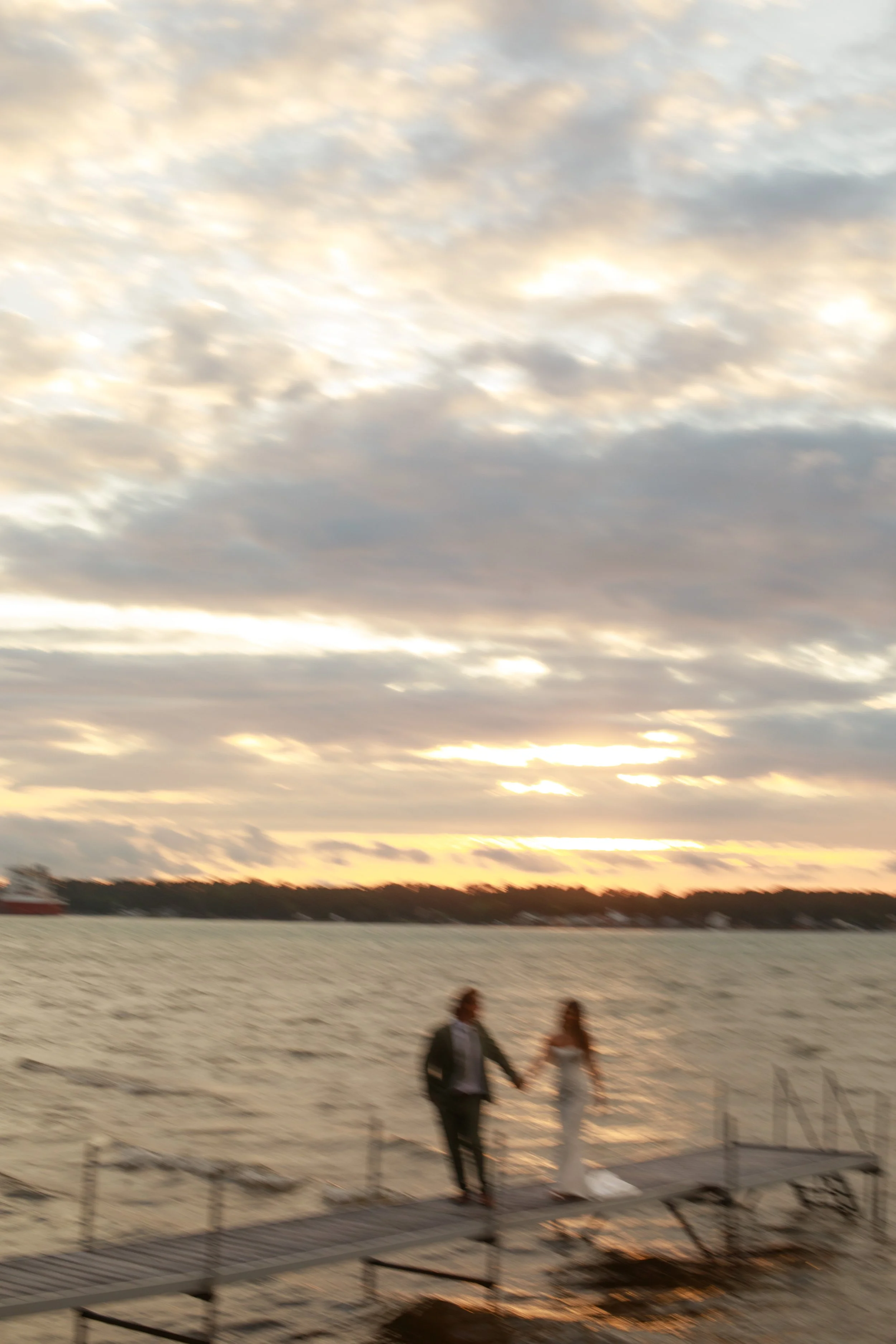 JessicaMax-northern-michigan-wedding-photographer-sault-ste-marie-backyard-wedding-st-marys-river-mi-upper-peninsula-287.jpg