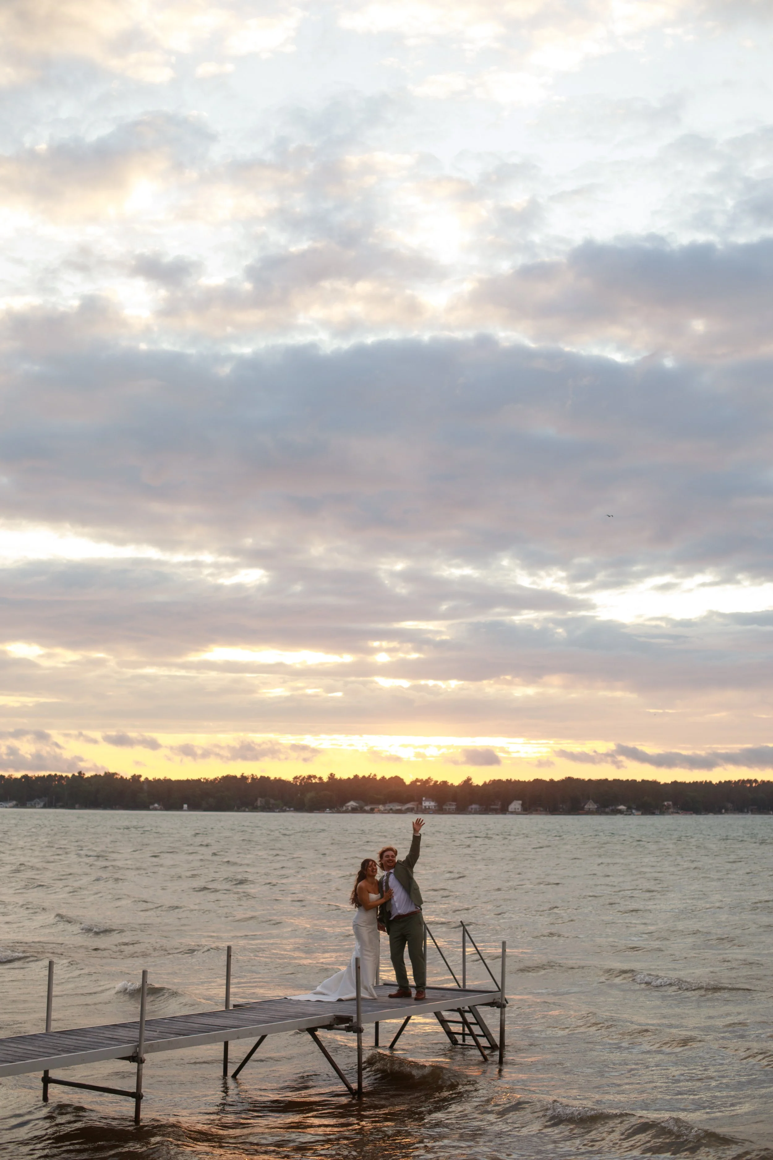 JessicaMax-northern-michigan-wedding-photographer-sault-ste-marie-backyard-wedding-st-marys-river-mi-upper-peninsula-289.jpg