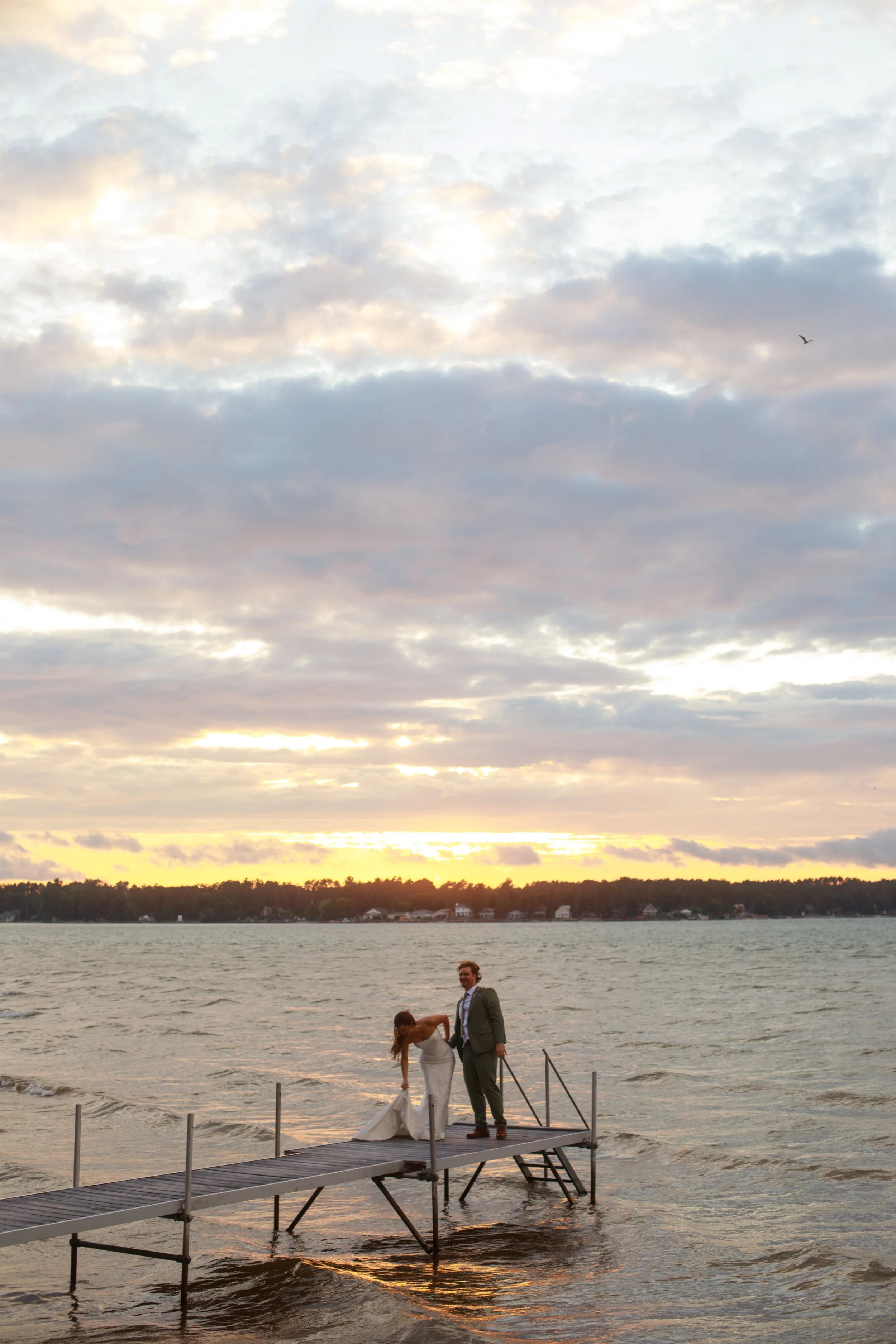 JessicaMax-northern-michigan-wedding-photographer-sault-ste-marie-backyard-wedding-st-marys-river-mi-upper-peninsula-290.jpg