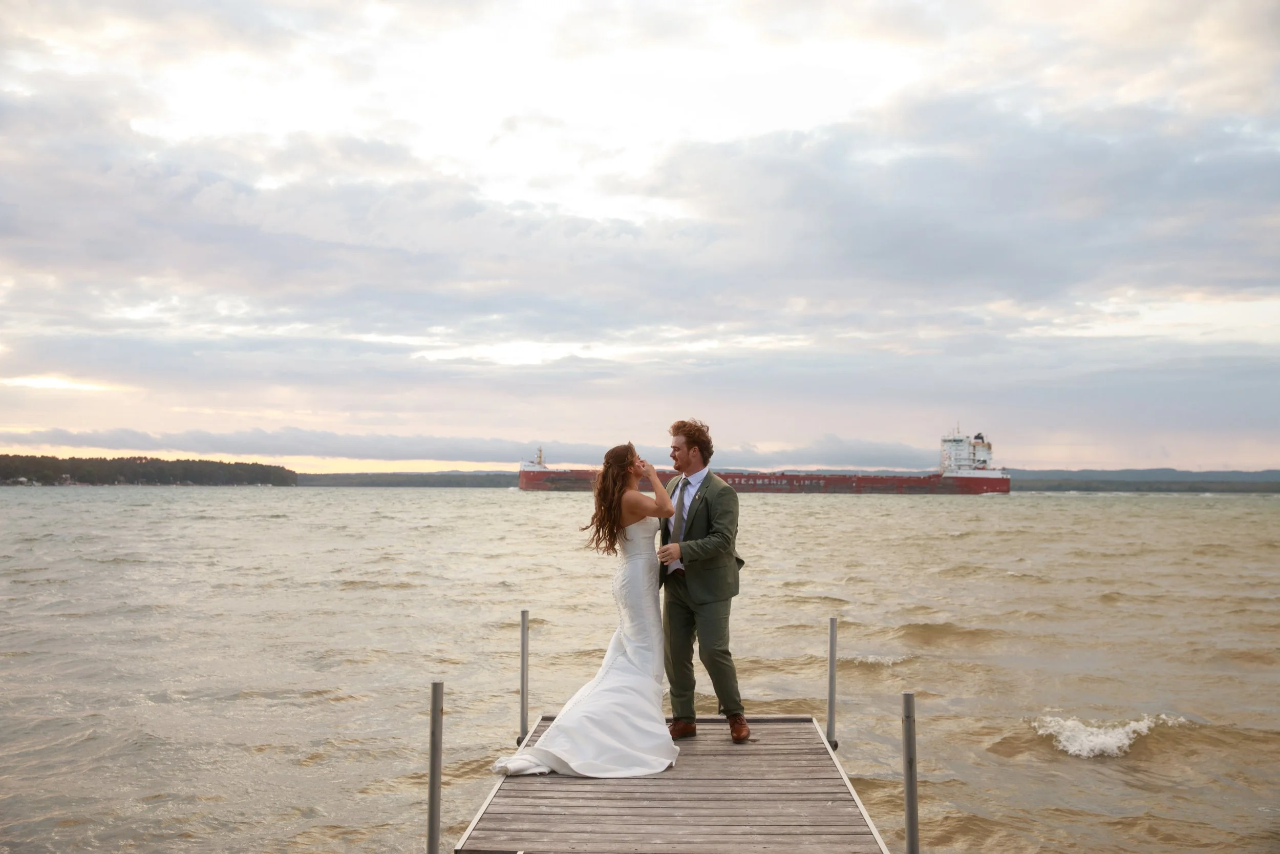 JessicaMax-northern-michigan-wedding-photographer-sault-ste-marie-backyard-wedding-st-marys-river-mi-upper-peninsula-292.jpg