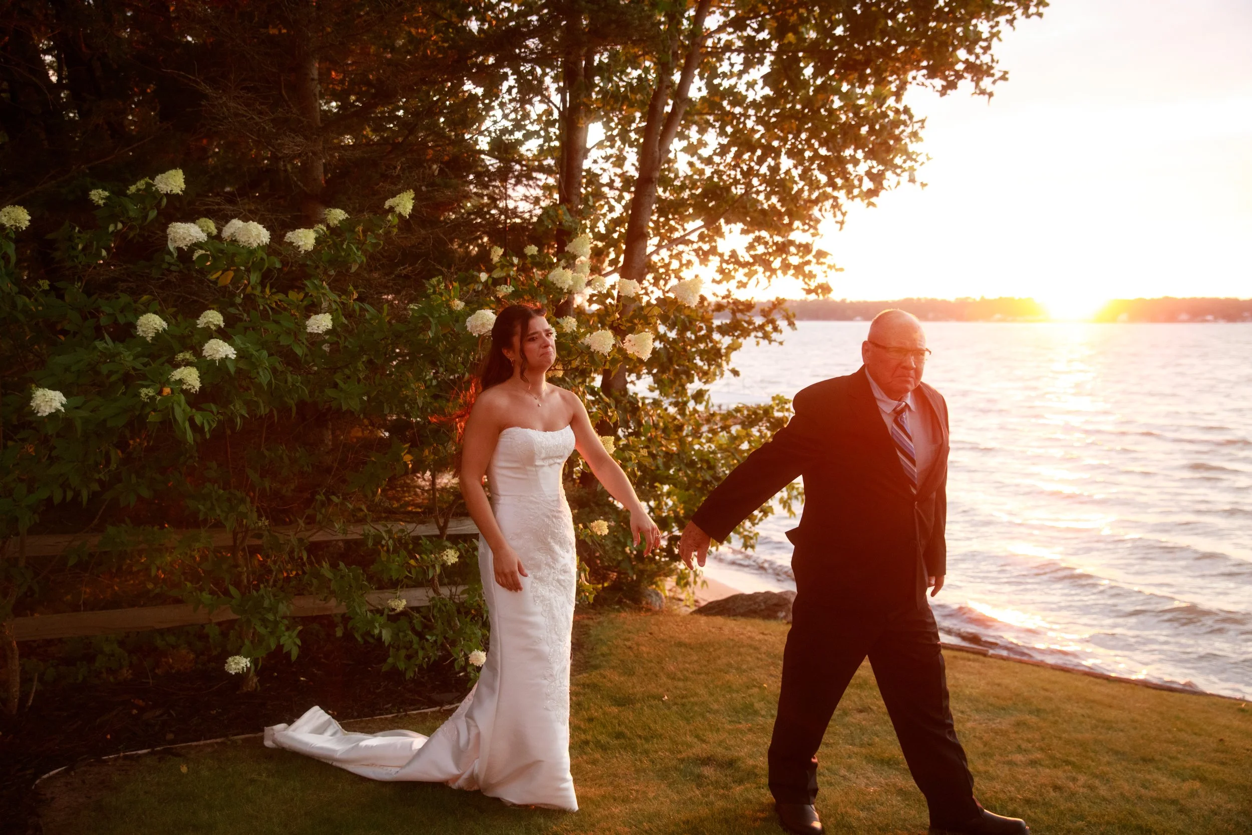 JessicaMax-northern-michigan-wedding-photographer-sault-ste-marie-backyard-wedding-st-marys-river-mi-upper-peninsula-302.jpg