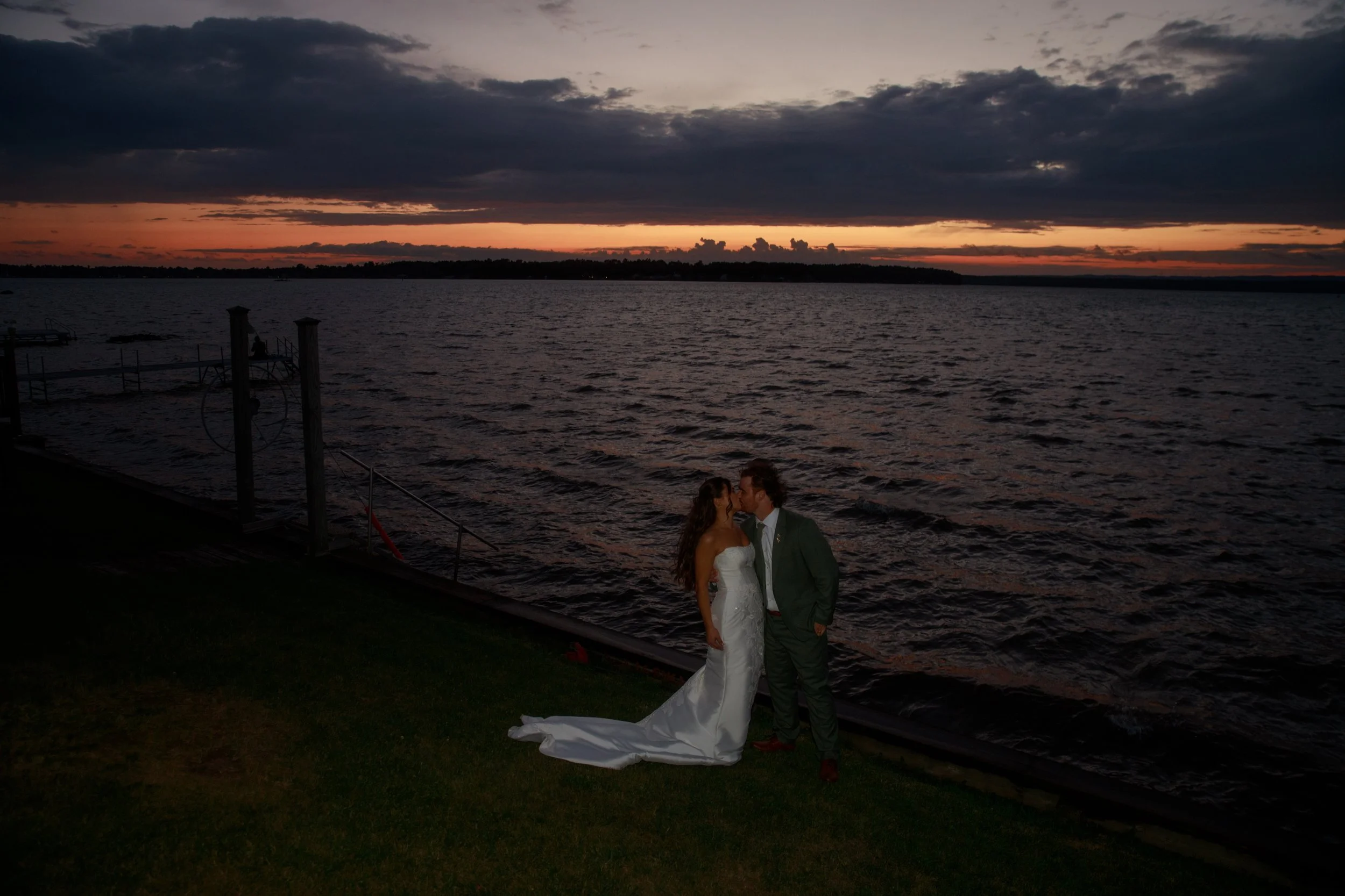 JessicaMax-northern-michigan-wedding-photographer-sault-ste-marie-backyard-wedding-st-marys-river-mi-upper-peninsula-317.jpg