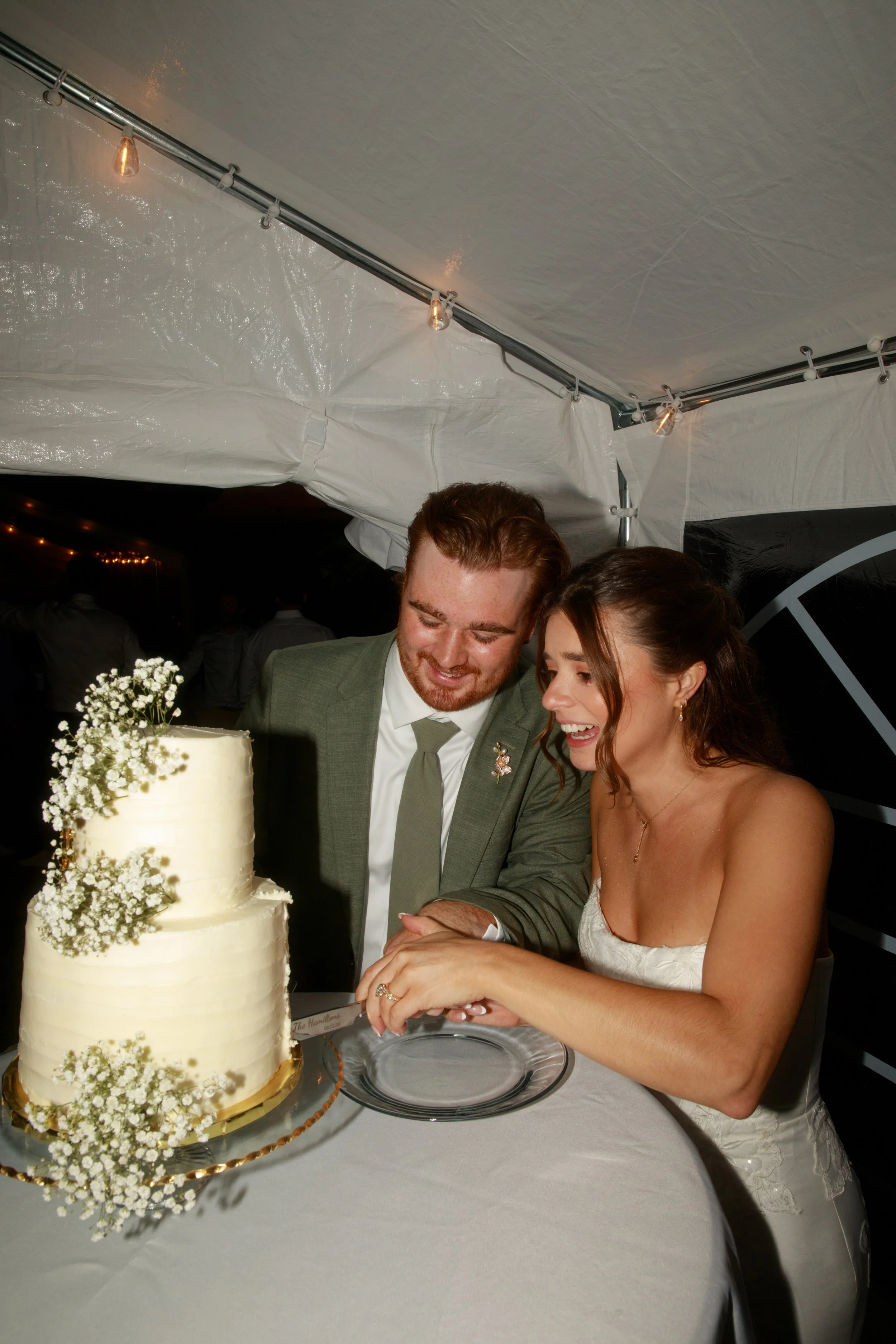 JessicaMax-northern-michigan-wedding-photographer-sault-ste-marie-backyard-wedding-st-marys-river-mi-upper-peninsula-321.jpg