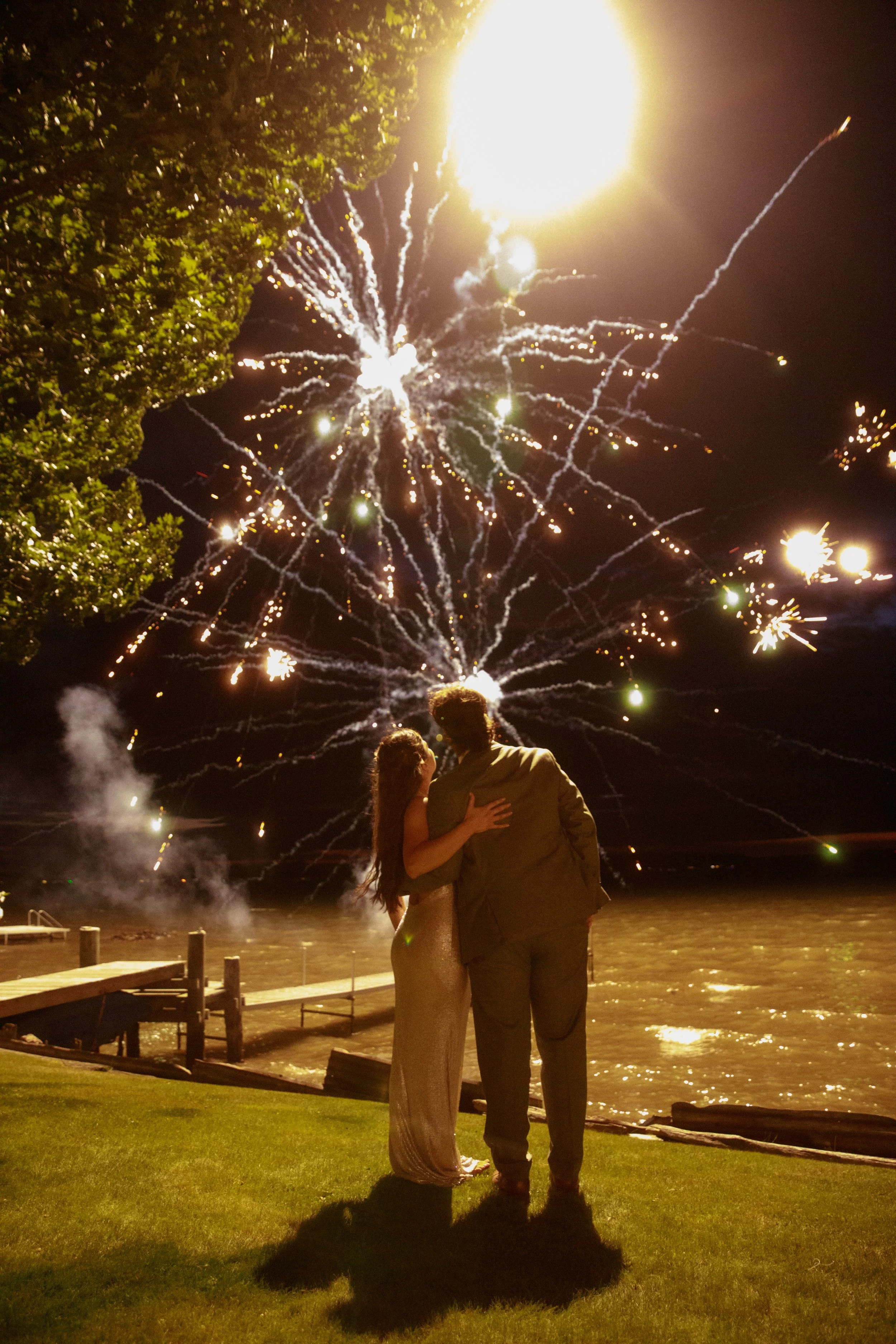 JessicaMax-northern-michigan-wedding-photographer-sault-ste-marie-backyard-wedding-st-marys-river-mi-upper-peninsula-340.jpg