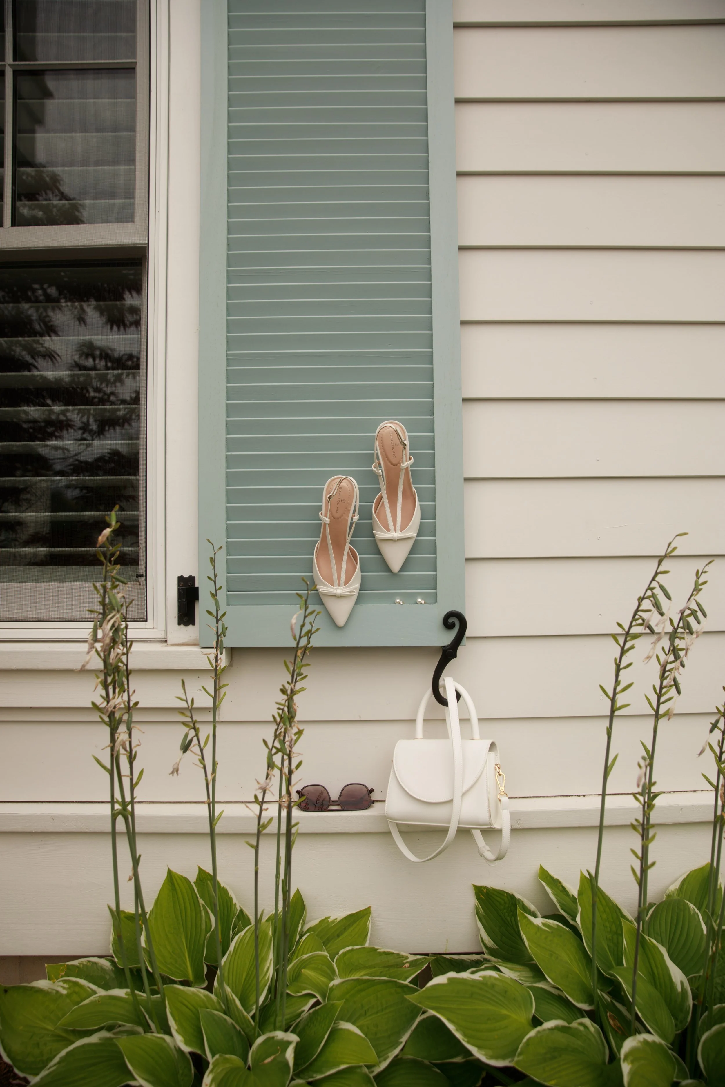 JessicaMax-northern-michigan-wedding-photographer-perry-hotel-petoskey-summer-wedding-day.jpg
