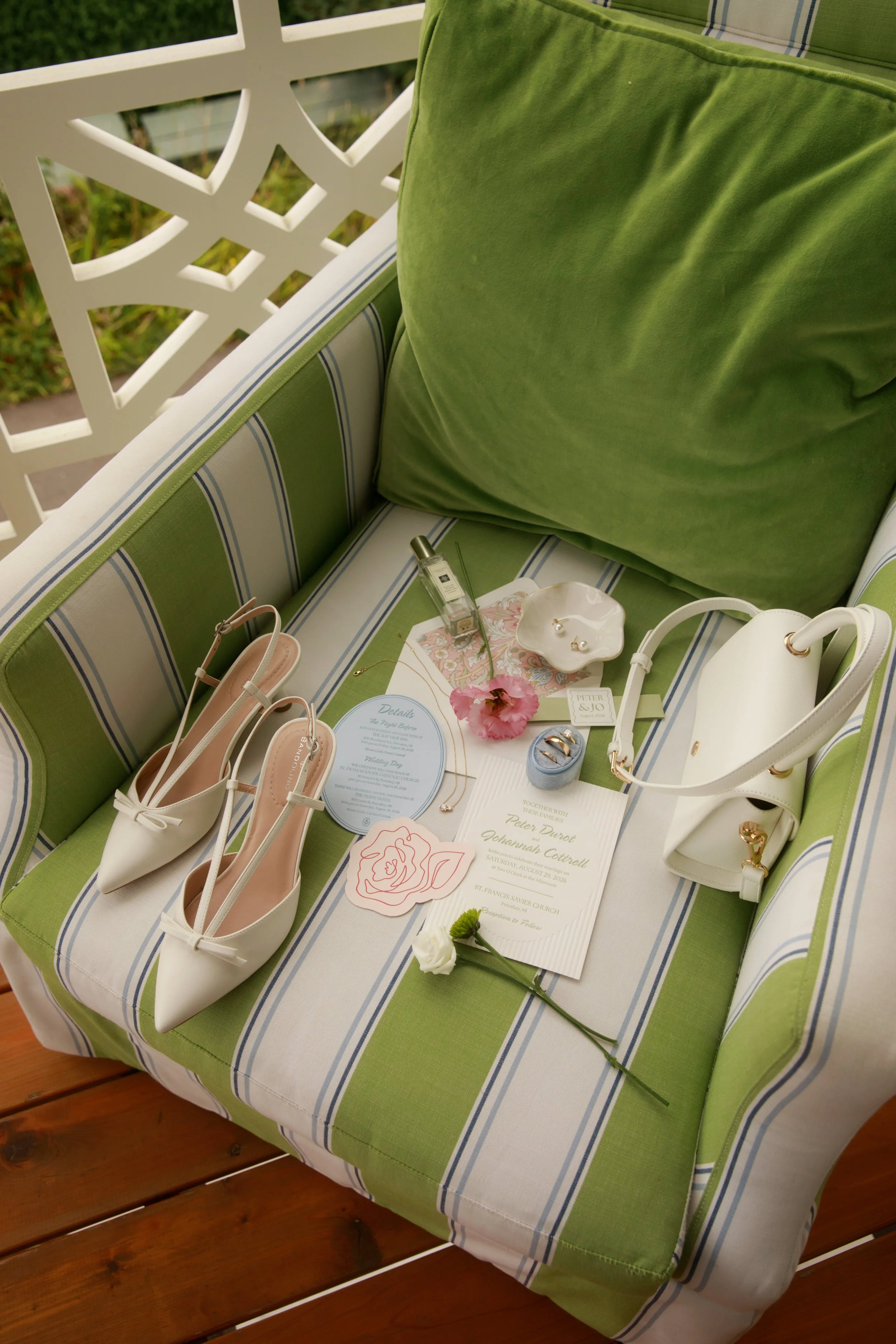 JessicaMax-northern-michigan-wedding-photographer-perry-hotel-petoskey-summer-wedding-day-3.jpg