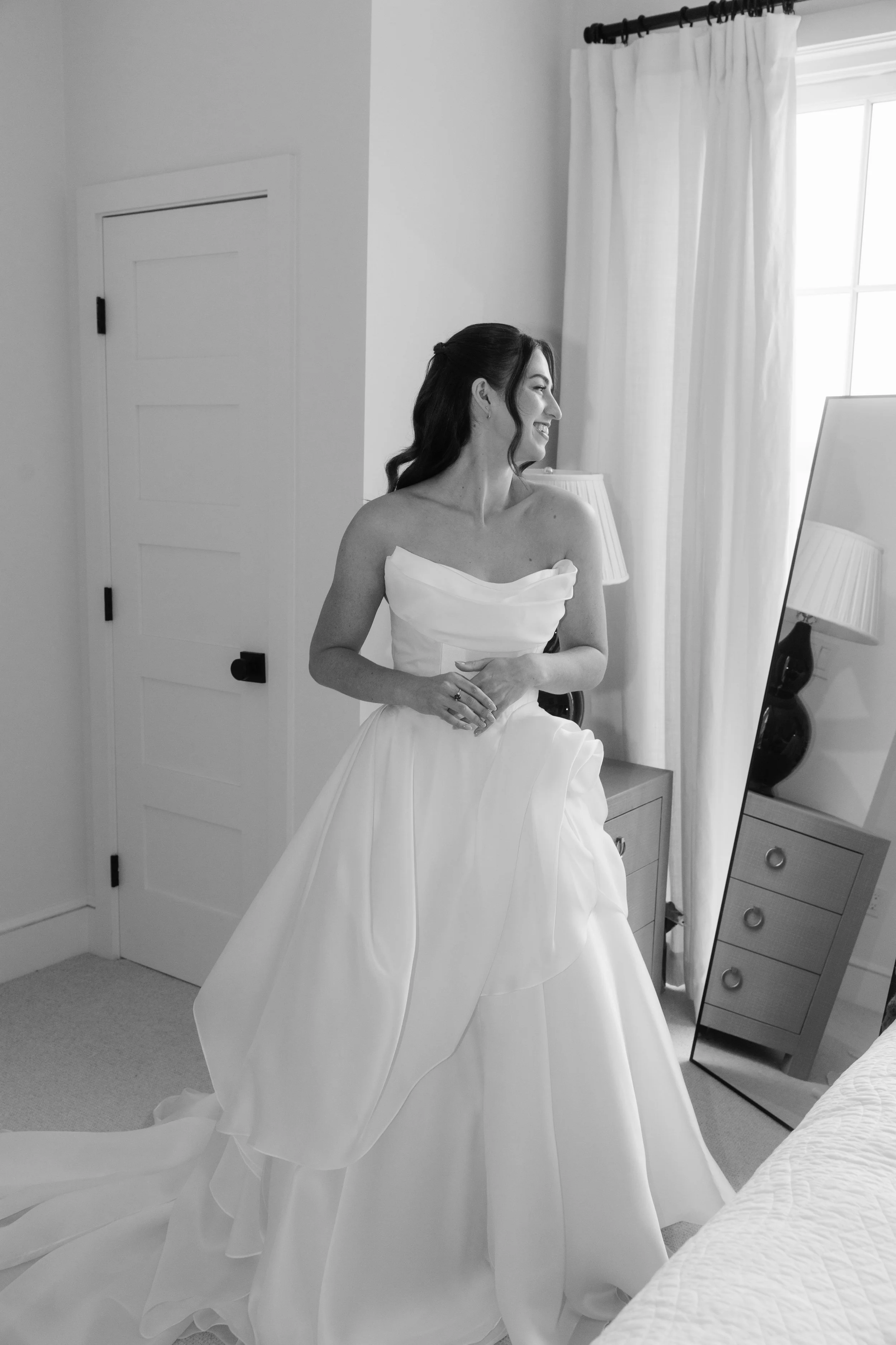 JessicaMax-northern-michigan-wedding-photographer-perry-hotel-petoskey-summer-wedding-day-9.jpg